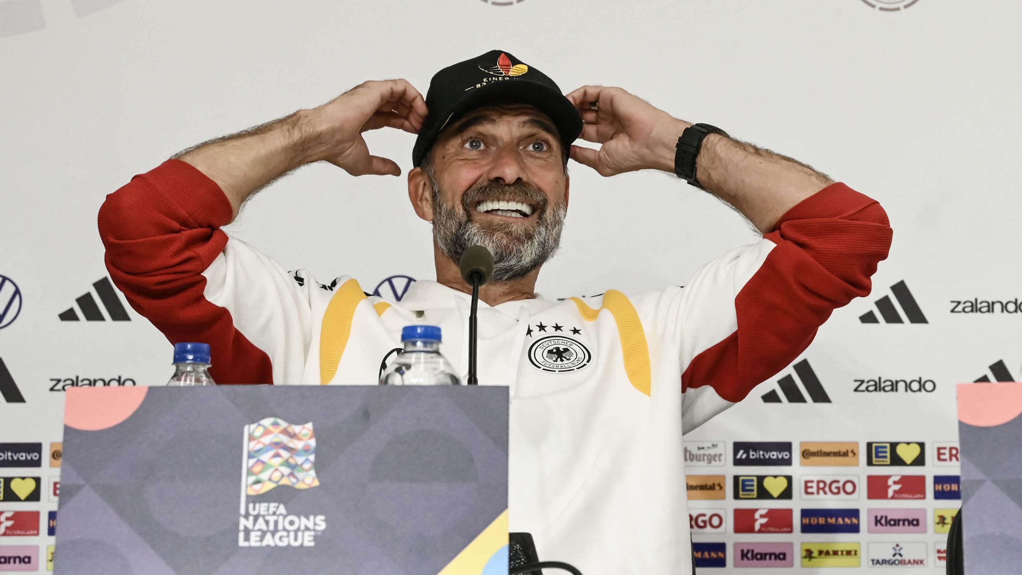 FBL-EUR-NATIONS-GRE-GER-PRESSER