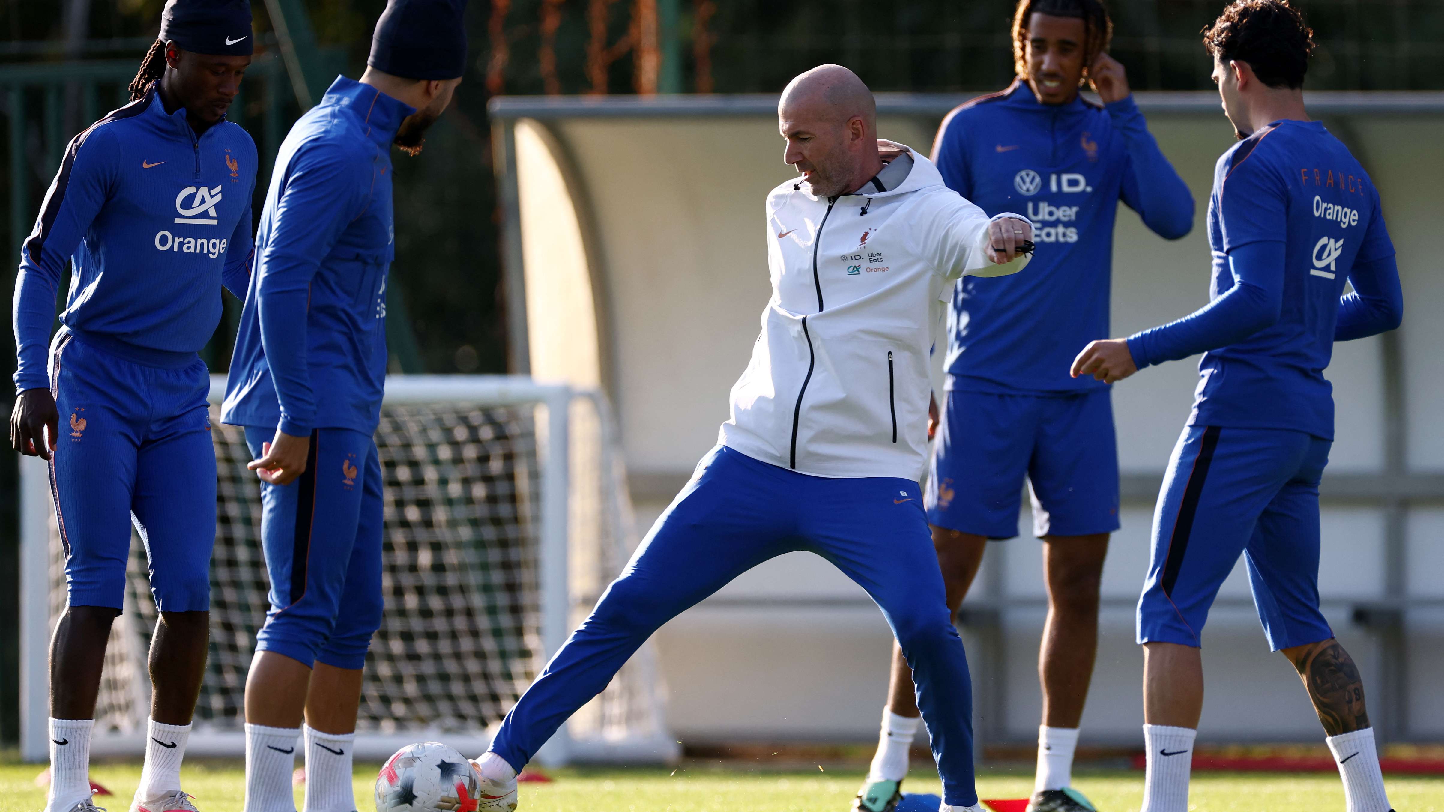 FBL-EUR-NATIONS-FRA-TRAINING