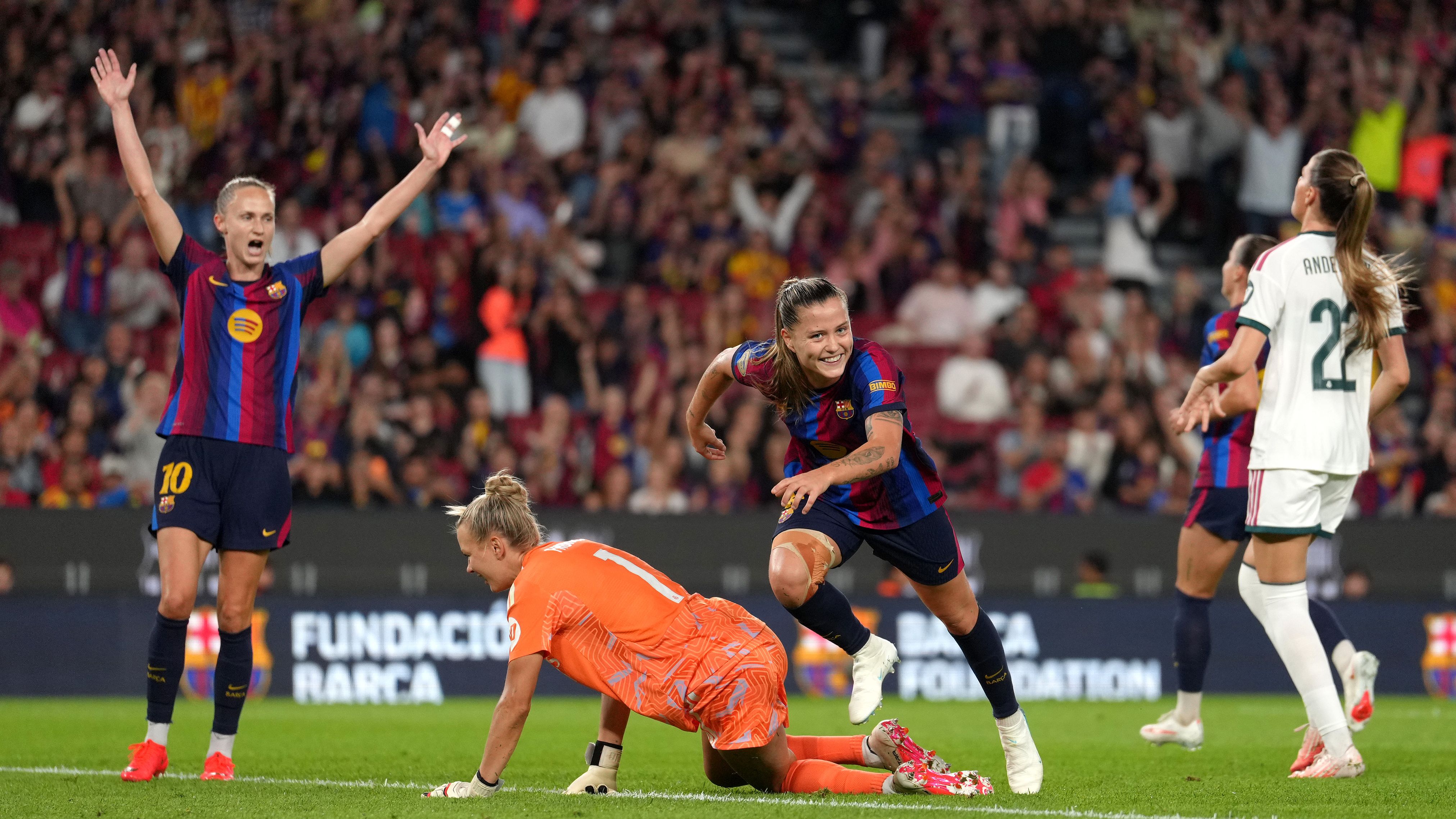 برشلونة يهين الريال بانتصار غير مسبوق في الكلاسيكو