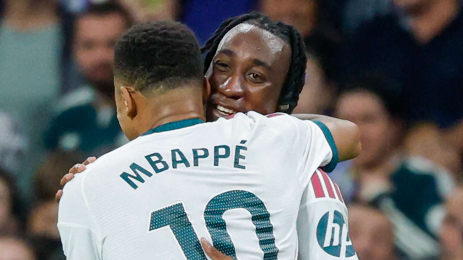 ريال مدريد ضد فياريالبالفيديو: ديوماندي يمنح ريال مدريد فوزًا شاقًا على فياريال17:0810 أكتوبر 2026