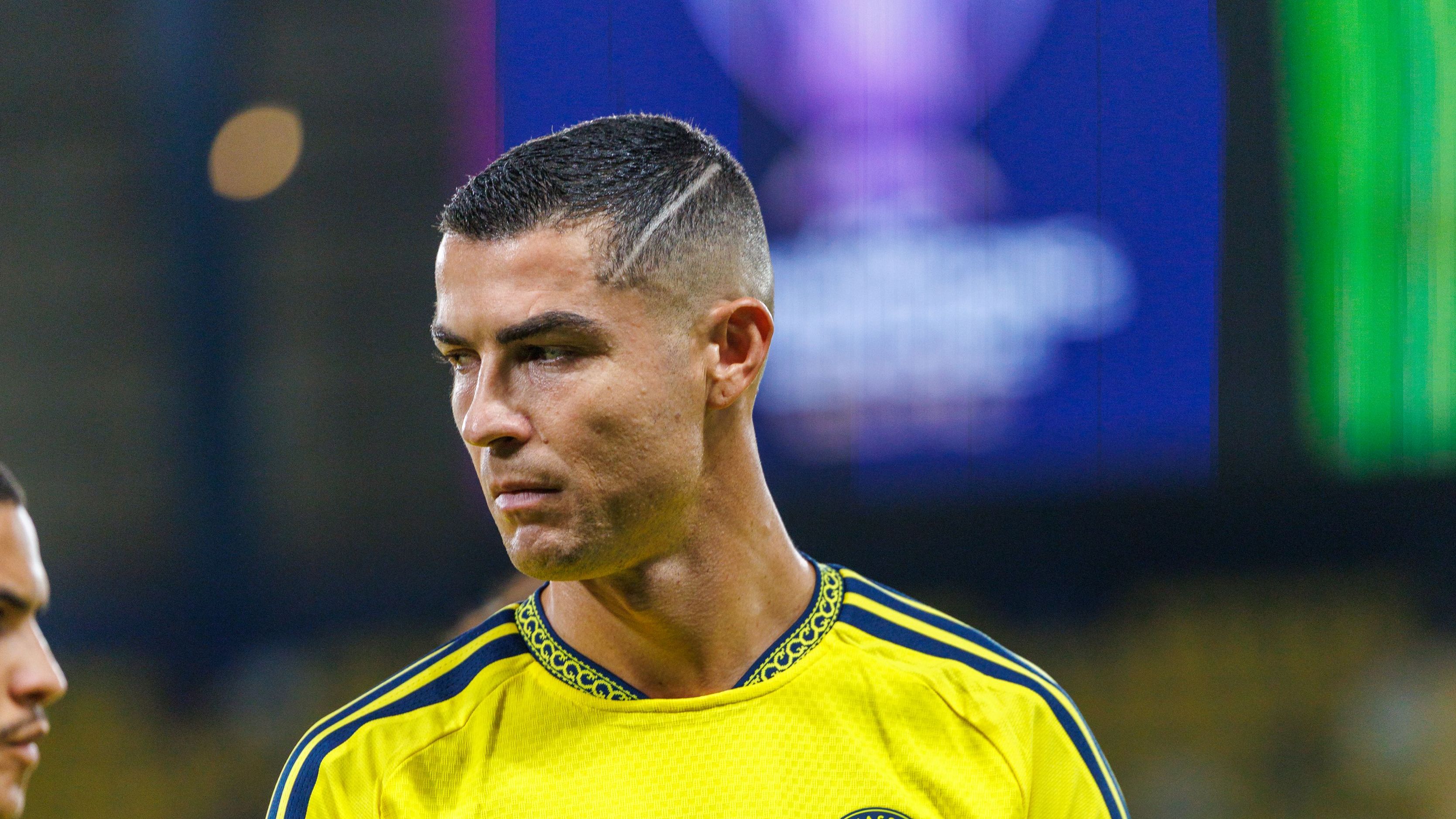 المتحدث السابق يكشف.. ما حقيقة تملك كريستيانو رونالدو لنادي النصر؟