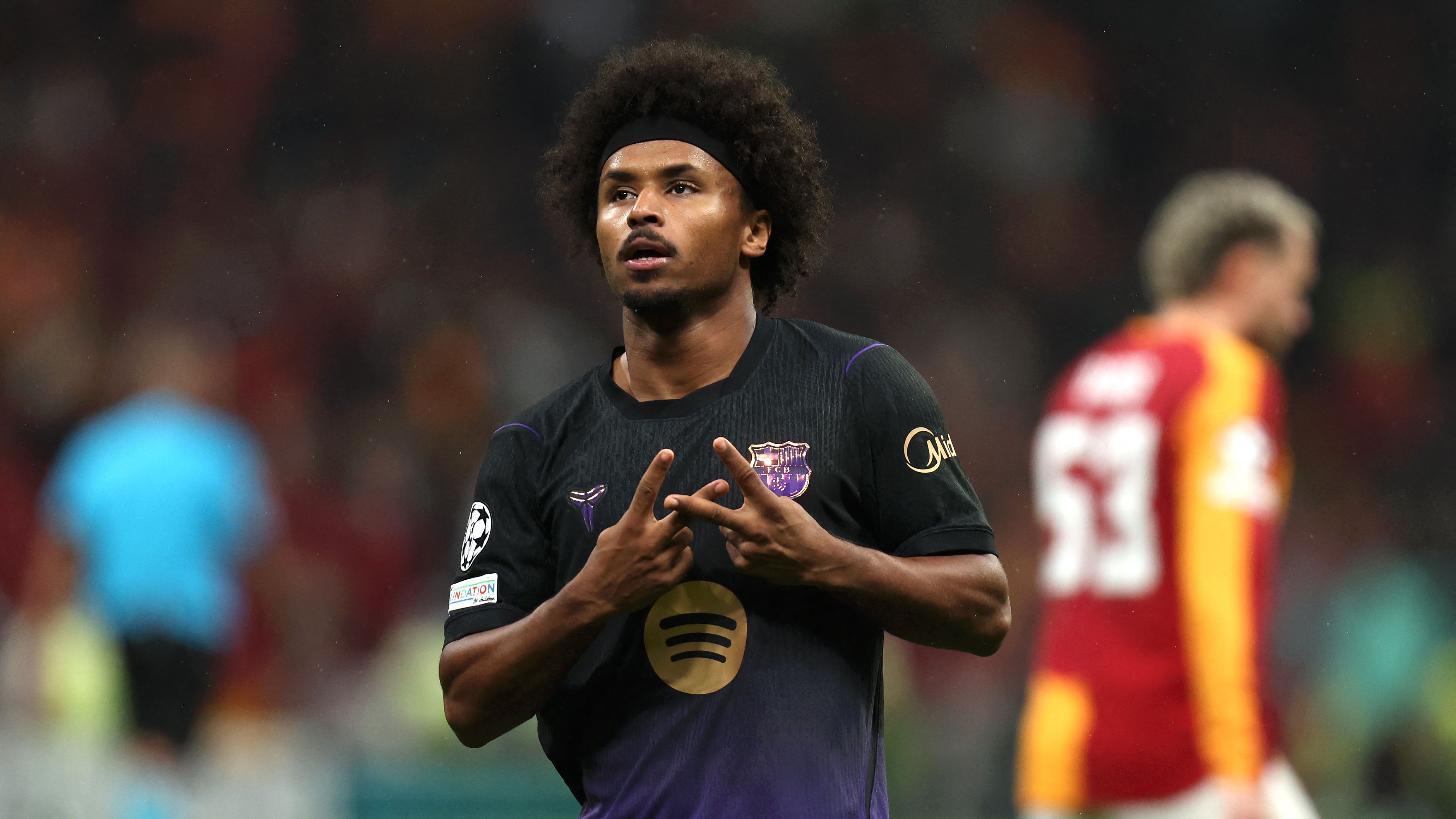 ريال مدريد رفض التعاقد مع أديمي.. هل يرد لهم الصاع في الكلاسيكو؟