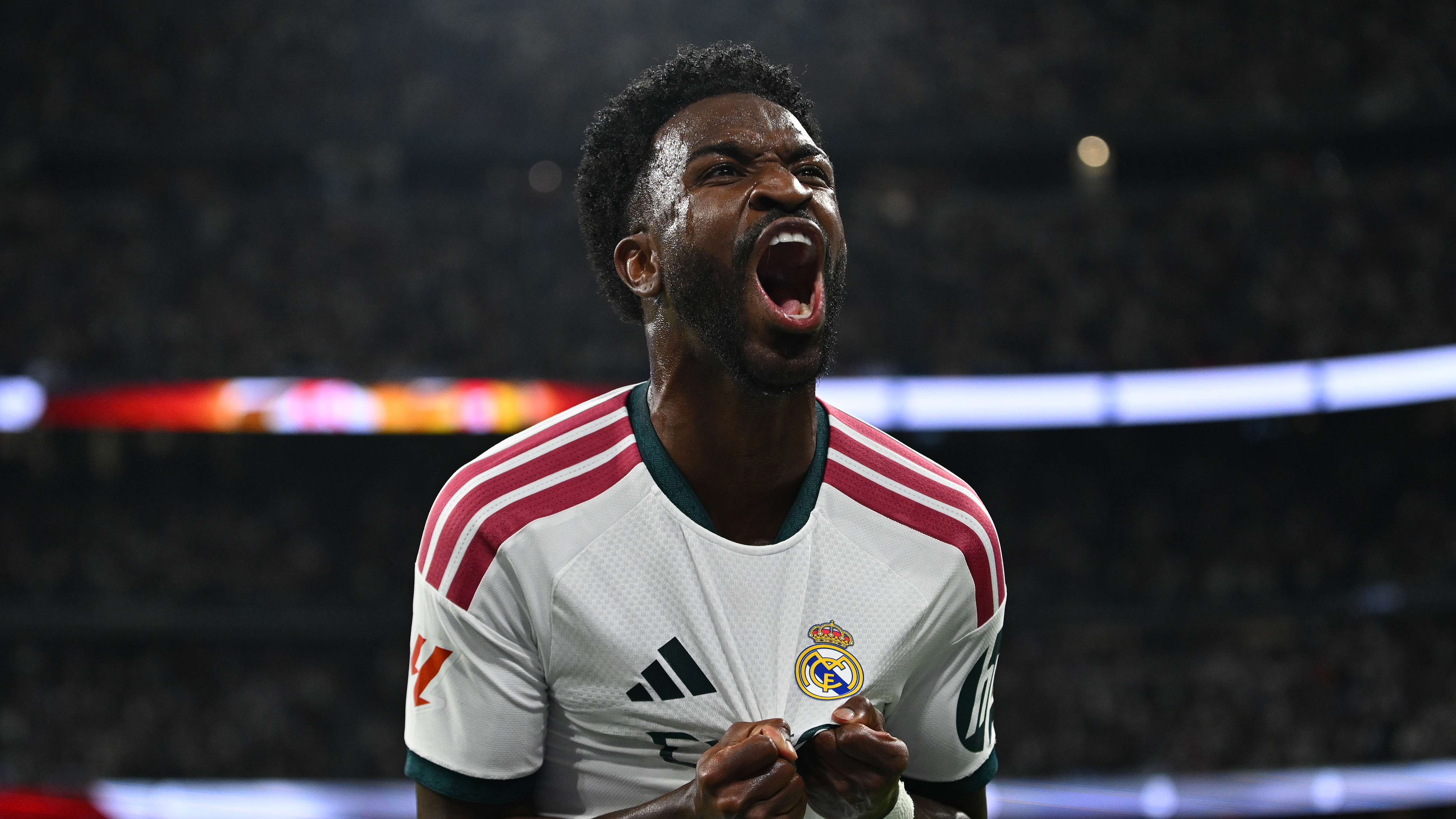 ريال مدريدالمصائب لا تأتي فرادى.. ضربة جديدة تهز فينيسيوس جونيوراضطرابات عديدة في حياة النجم البرازيلي16:2311 أكتوبر 2026