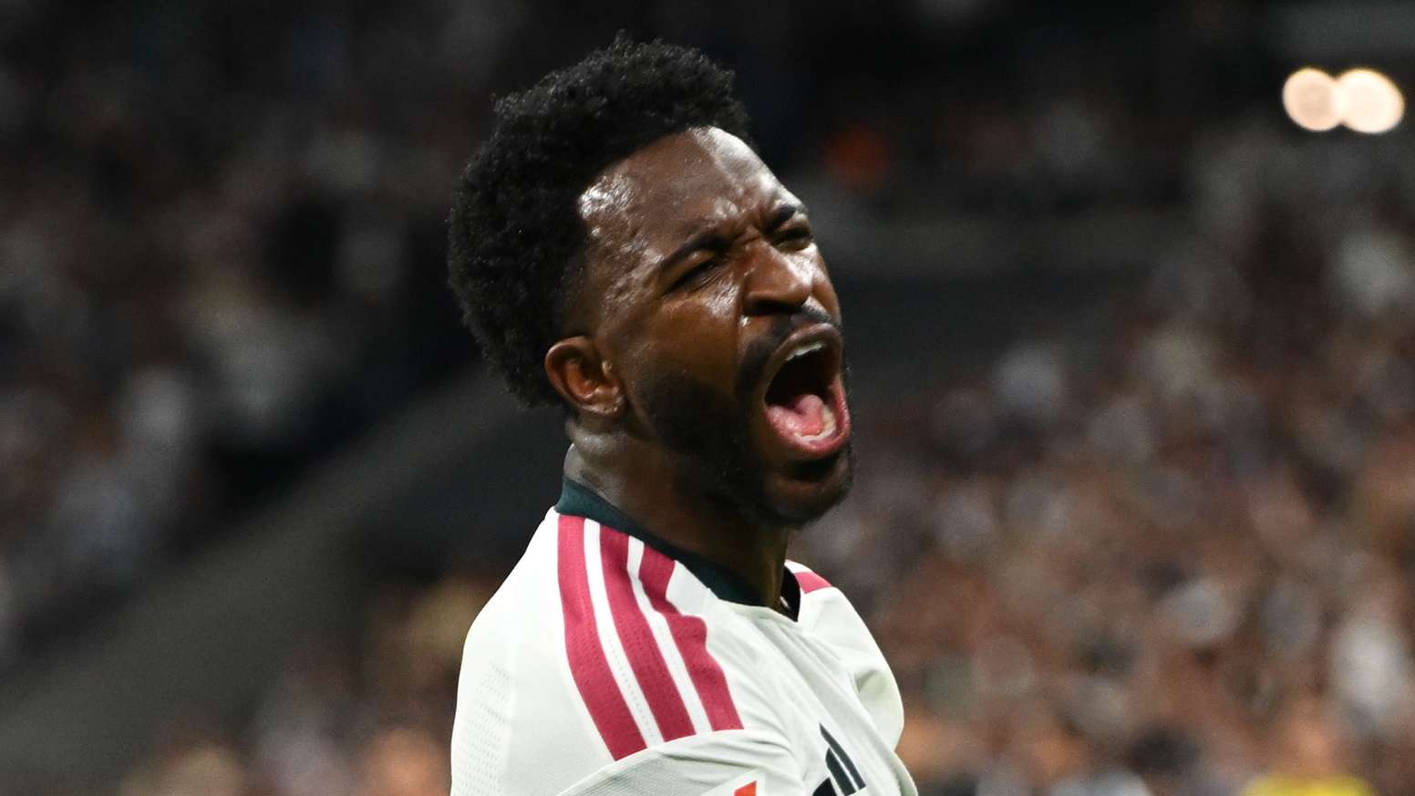 ريال مدريد ضد فياريالهجوم جديد على فينيسيوس: تصرفه "غبي" ولا يعرف قواعد اللعبة12:4311 أكتوبر 2026