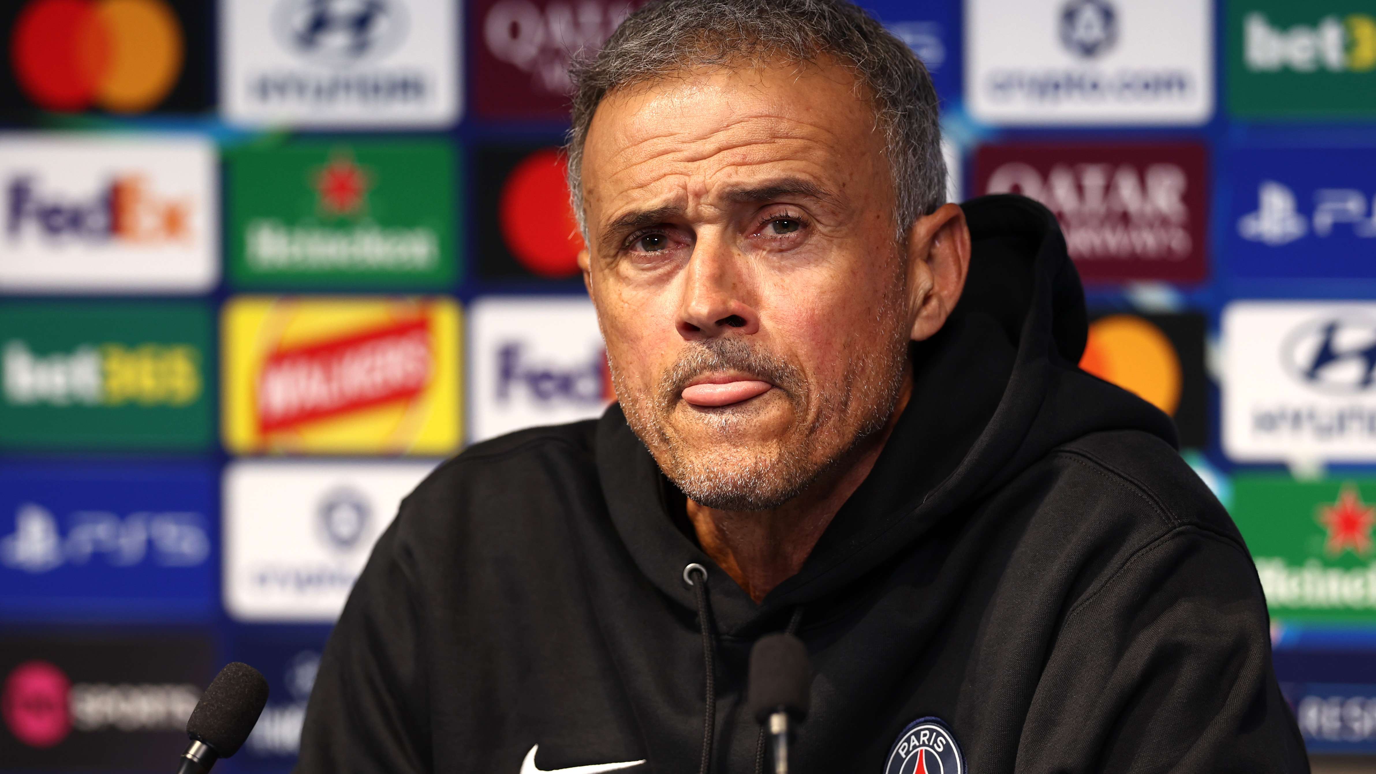 لويس إنريكيإنريكي: برشلونة وراء تألق ديمبيليلاعب برشلونة السابق يراه "أفضل مدرسة لكرة القدم"17:5717 أكتوبر 2026