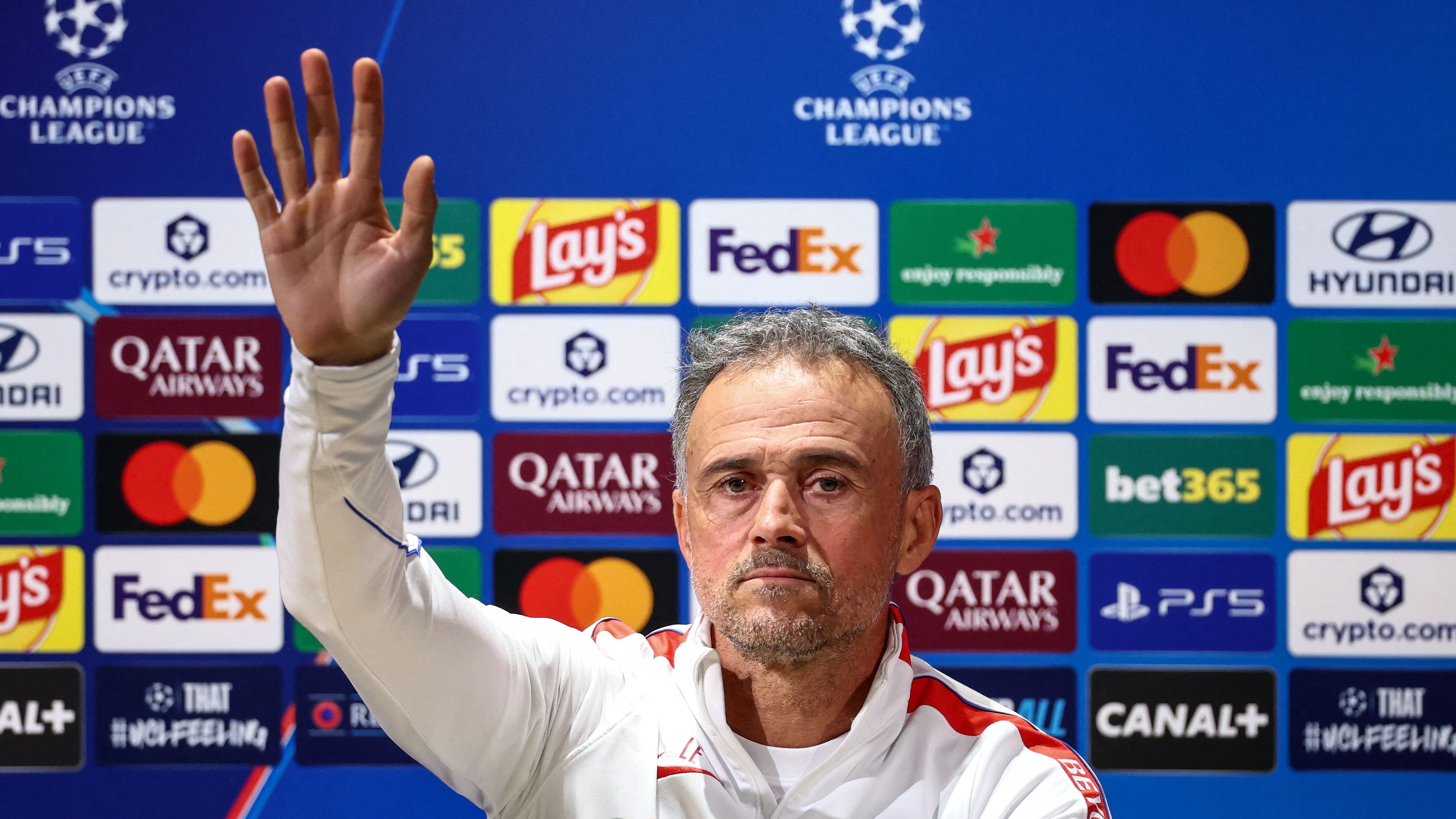 FBL-EUR-C1-PSG-PRESSER
