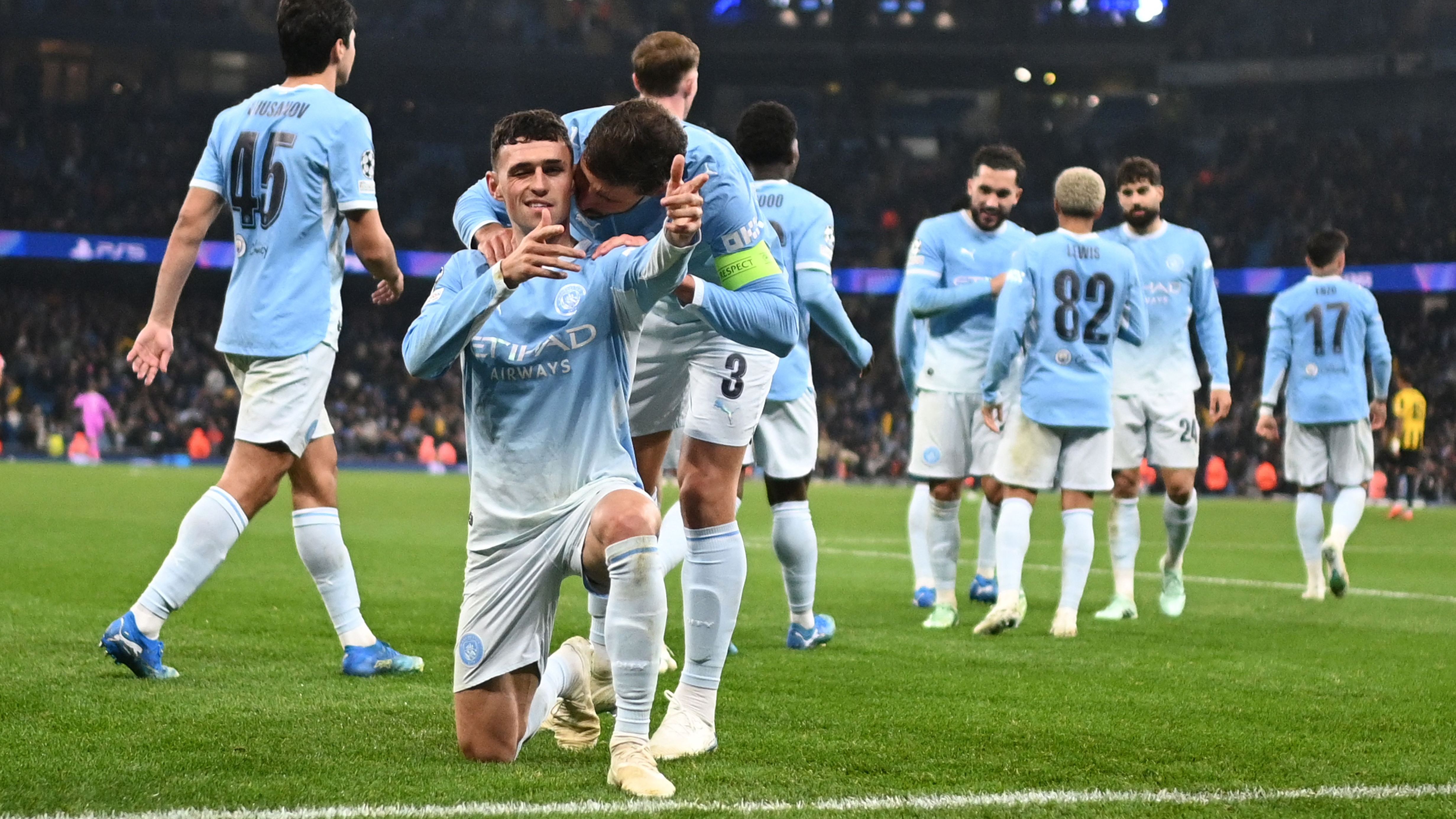 TOPSHOT-FBL-EUR-C1-MAN CITY-AEK