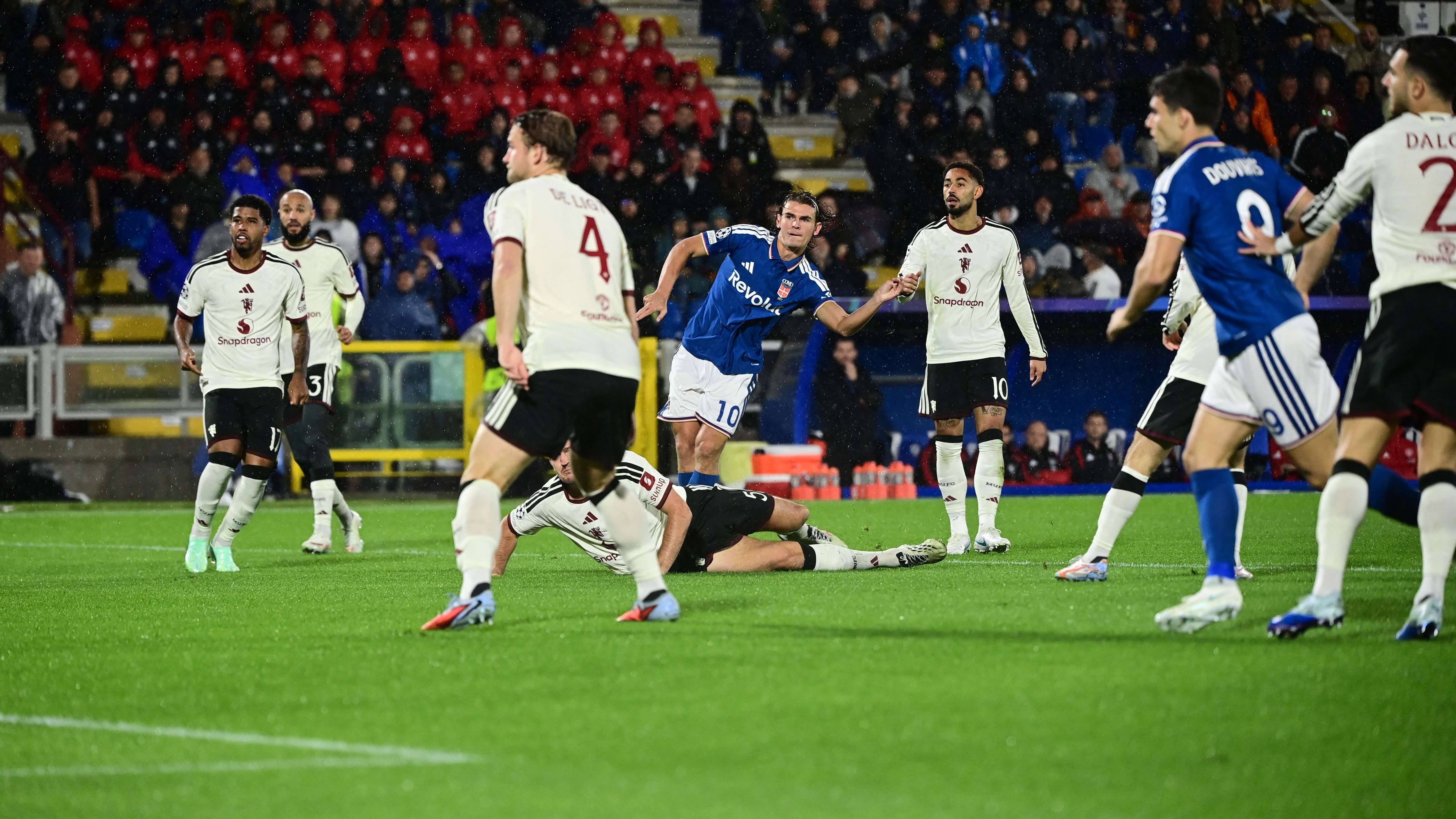 FBL-EUR-C1-COMO-MAN UNITED