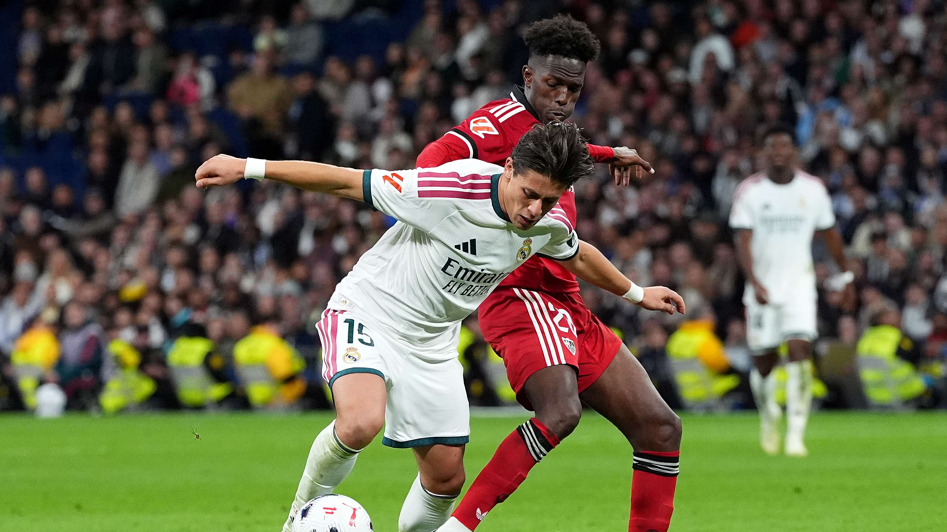 ريال مدريد ضد إشبيليةبعد الواقعة الجدلية.. جولر يوجه اتهاما للاعب إشبيلية وجها لوجهالتركي انفجر غضبا عقب نهاية الشوط الأول03:0819 أكتوبر 2026