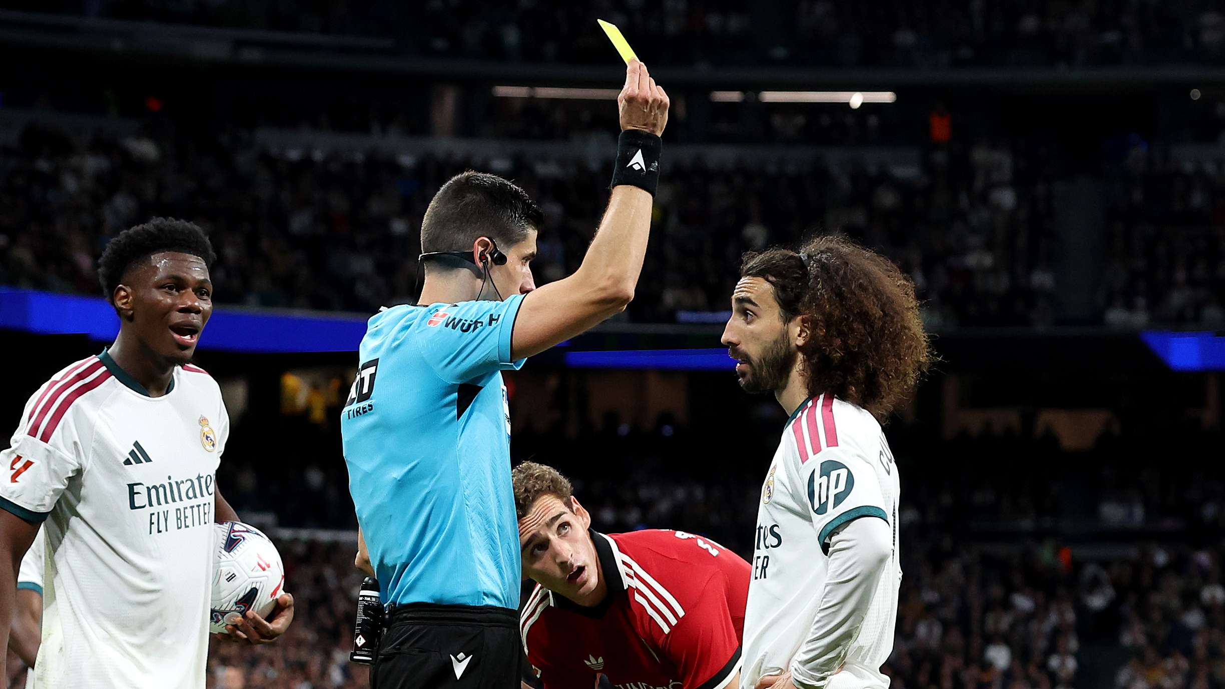 ريال مدريد ضد إشبيليةبعد مهزلة جولر.. تقييم غير متوقع لحكم لقاء الريال وإشبيلية17:4518 أكتوبر 2026
