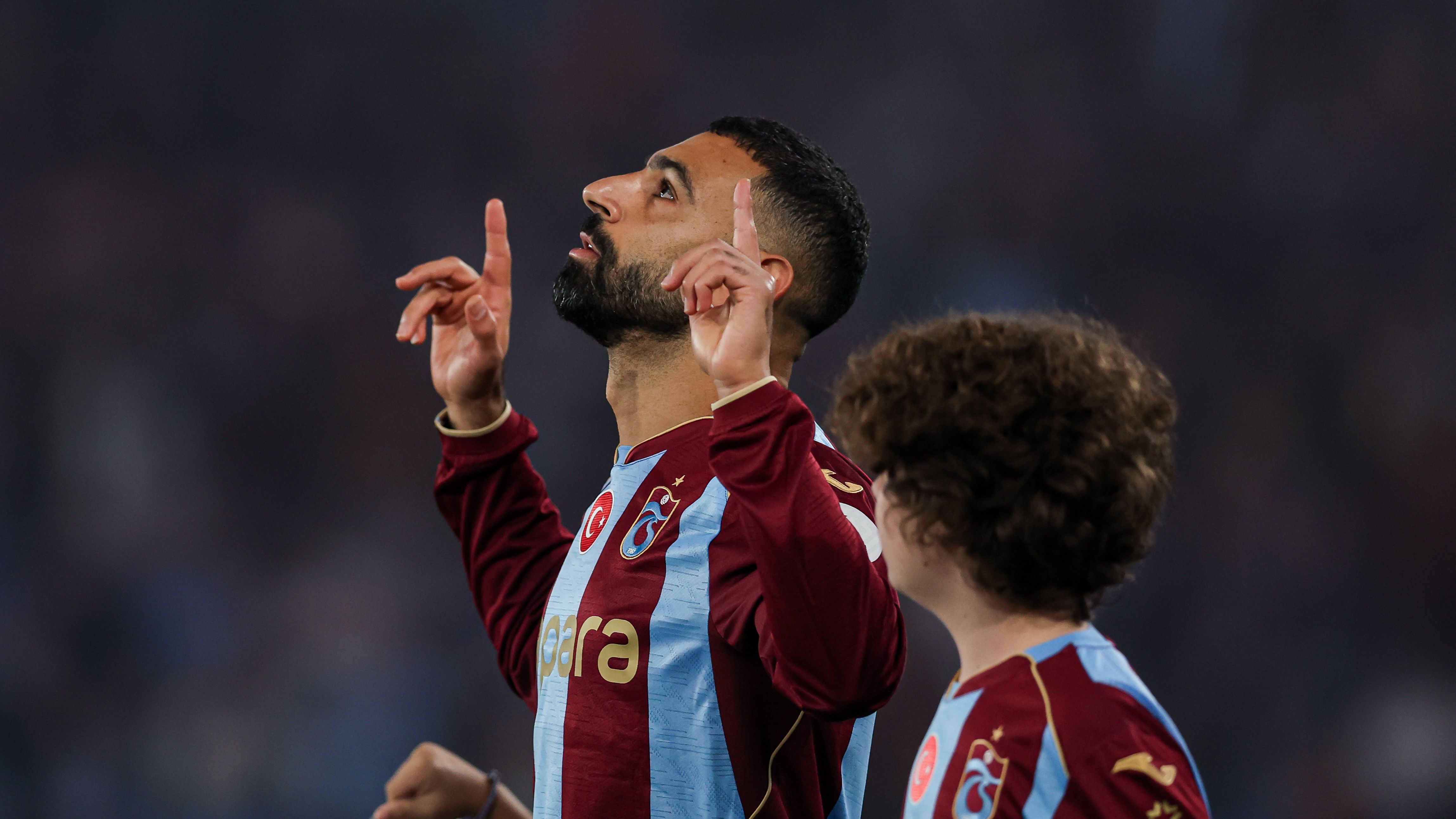 فيديو: "كش ملك".. طرابزون يجلد بشكتاش بقناع صلاح