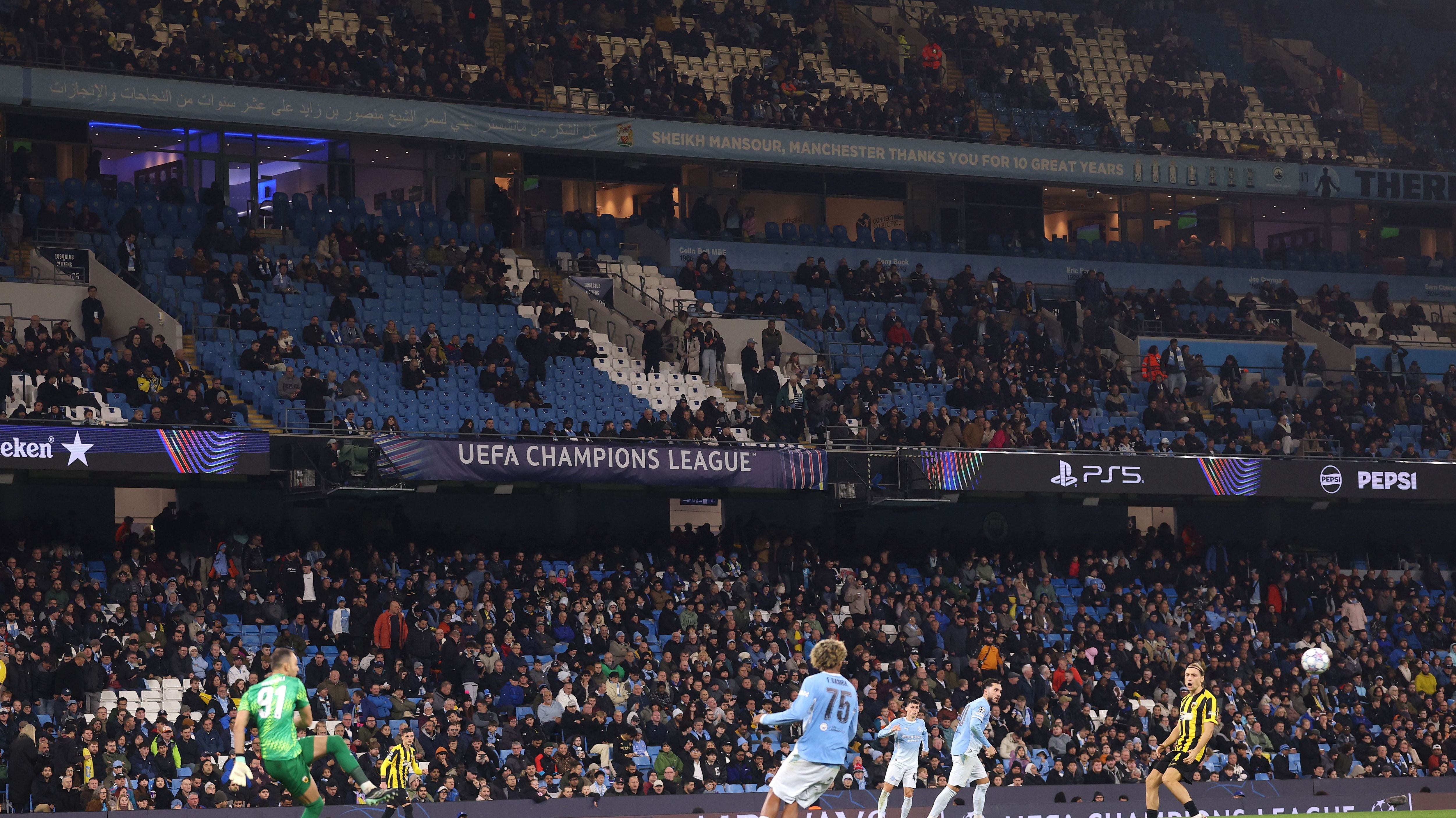 فيديو: سخرية واسعة من ملعب السيتي: ويريدون منافسة ريال مدريد!
