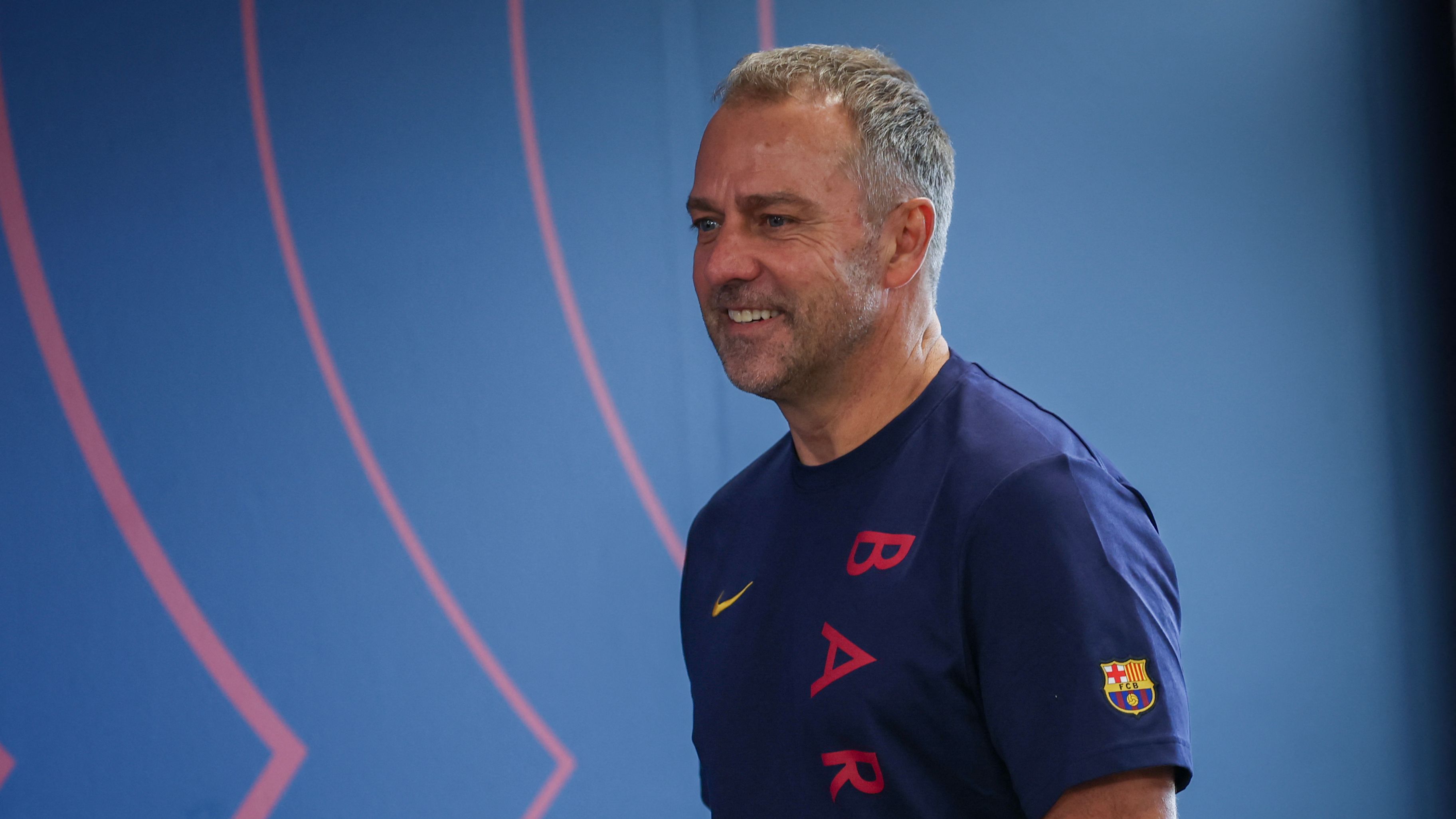 "أثق في الحكام ولا أحب العناوين الرنّانة".. فليك يرفض الانجرار لجدل ريال مدريد