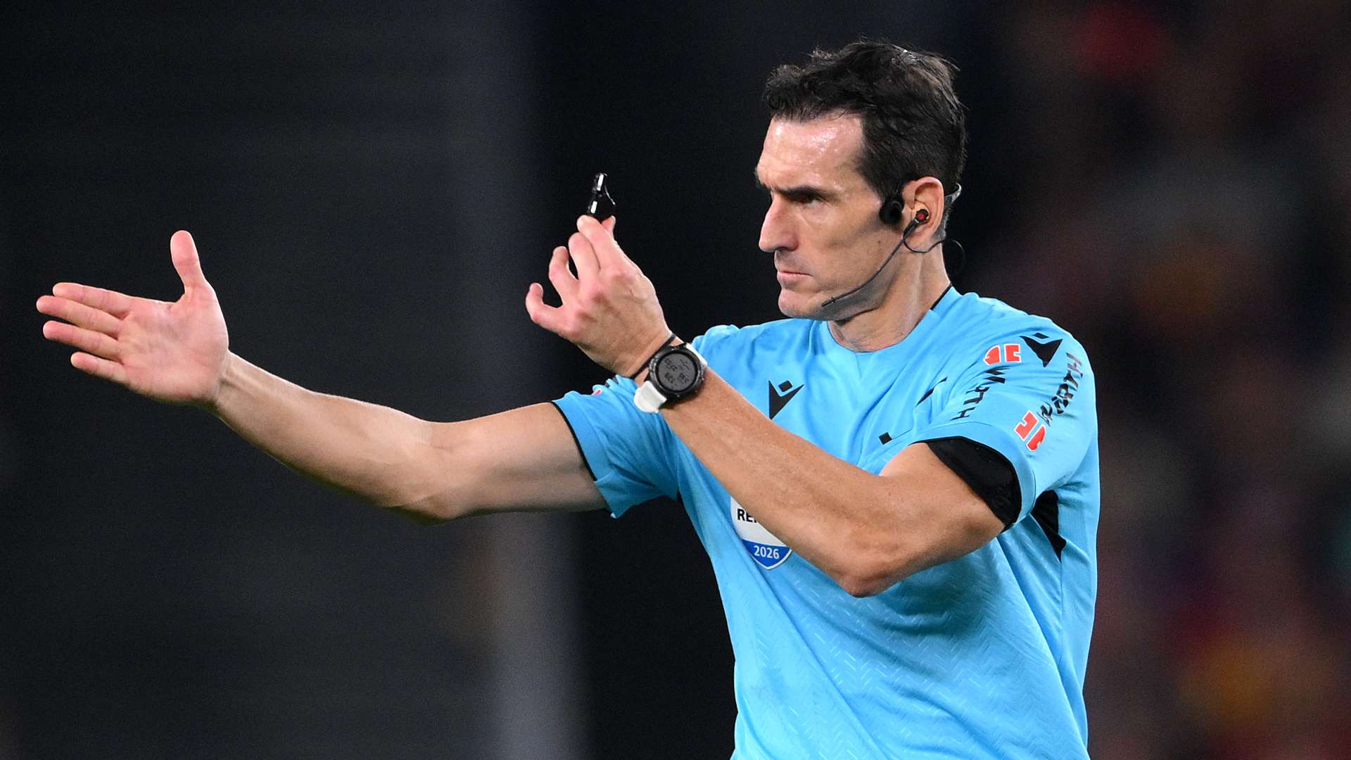 برشلونة ضد ريال مدريدهل تجاهل ركلة جزاء للريال؟ تقييم متوسط لحكم الكلاسيكو18:1825 أكتوبر 2026