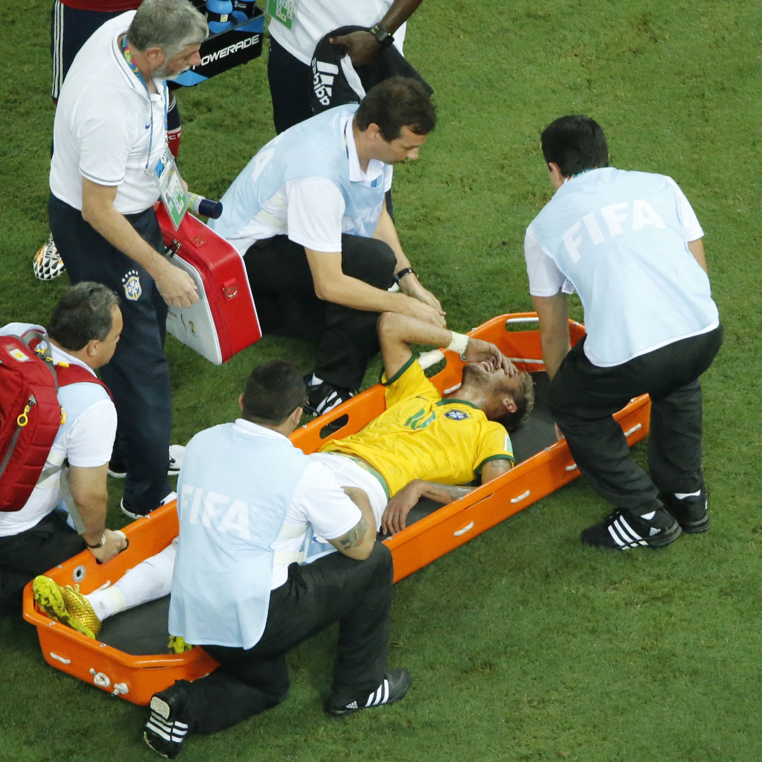 FBL-WC-2014-MATCH57-BRA-COL