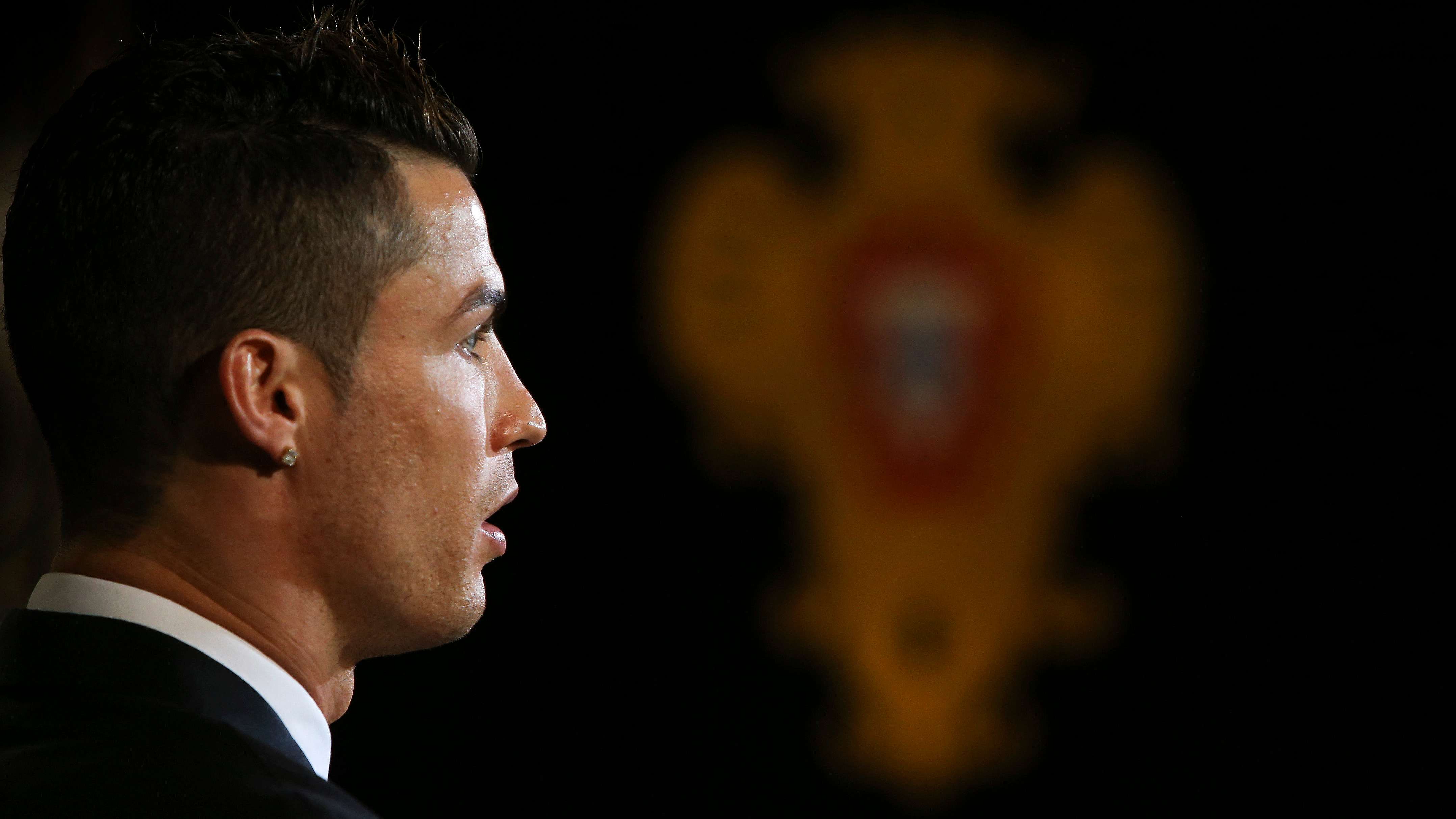 FBL-POR-AWARD-RONALDO