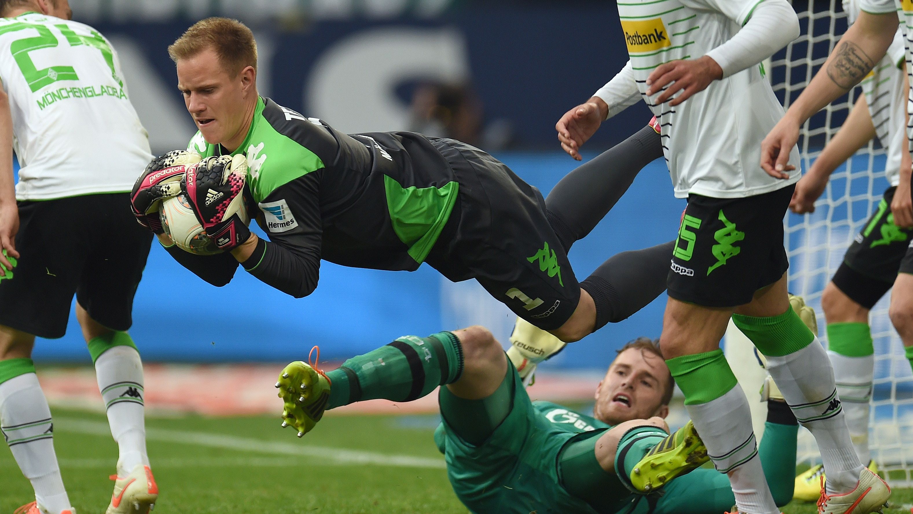 FBL-GER-BUNDESLIGA-SCHALKE-MOENCHENGLADBACH