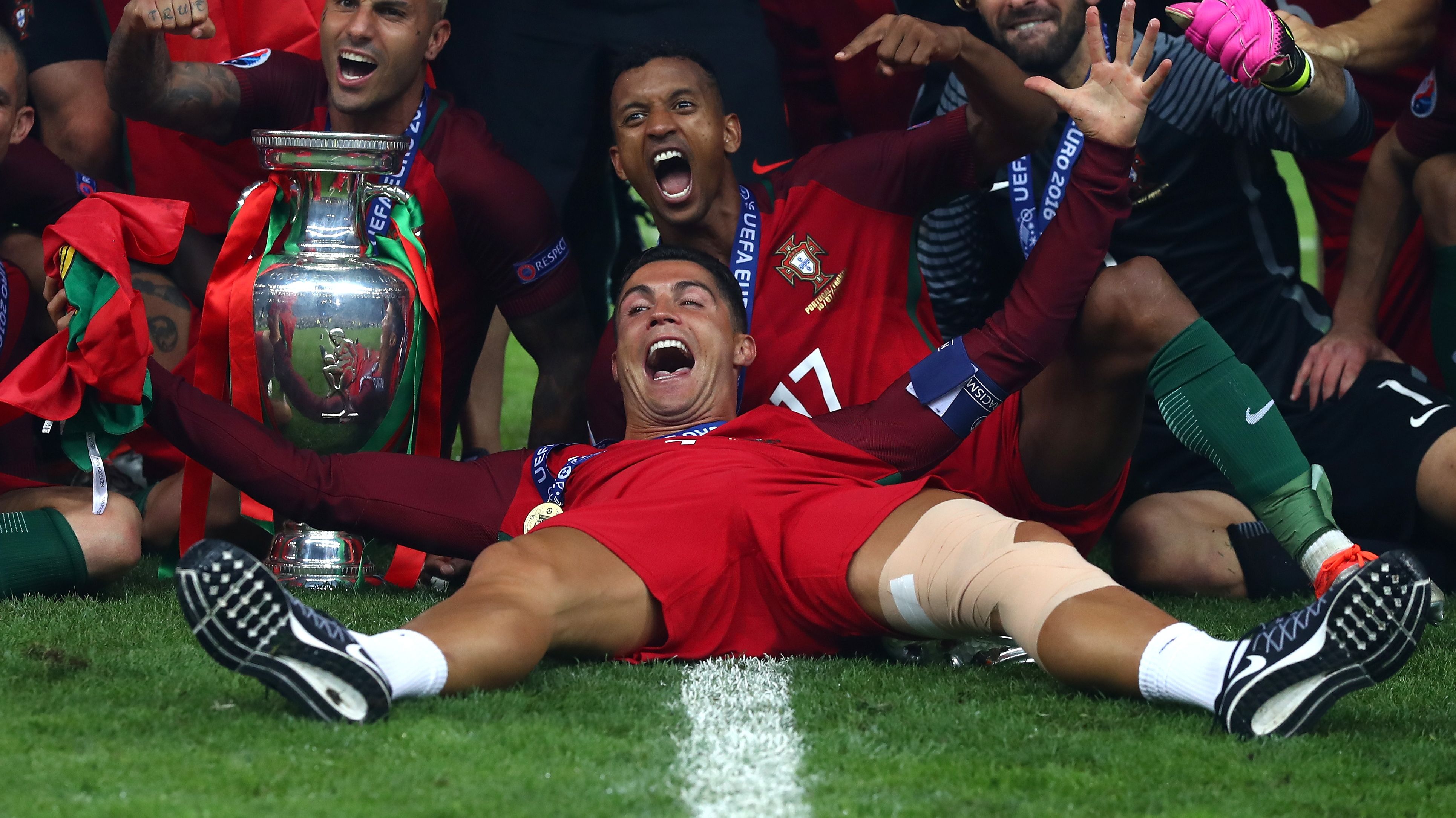 Portugal v France - Final: UEFA Euro 2016