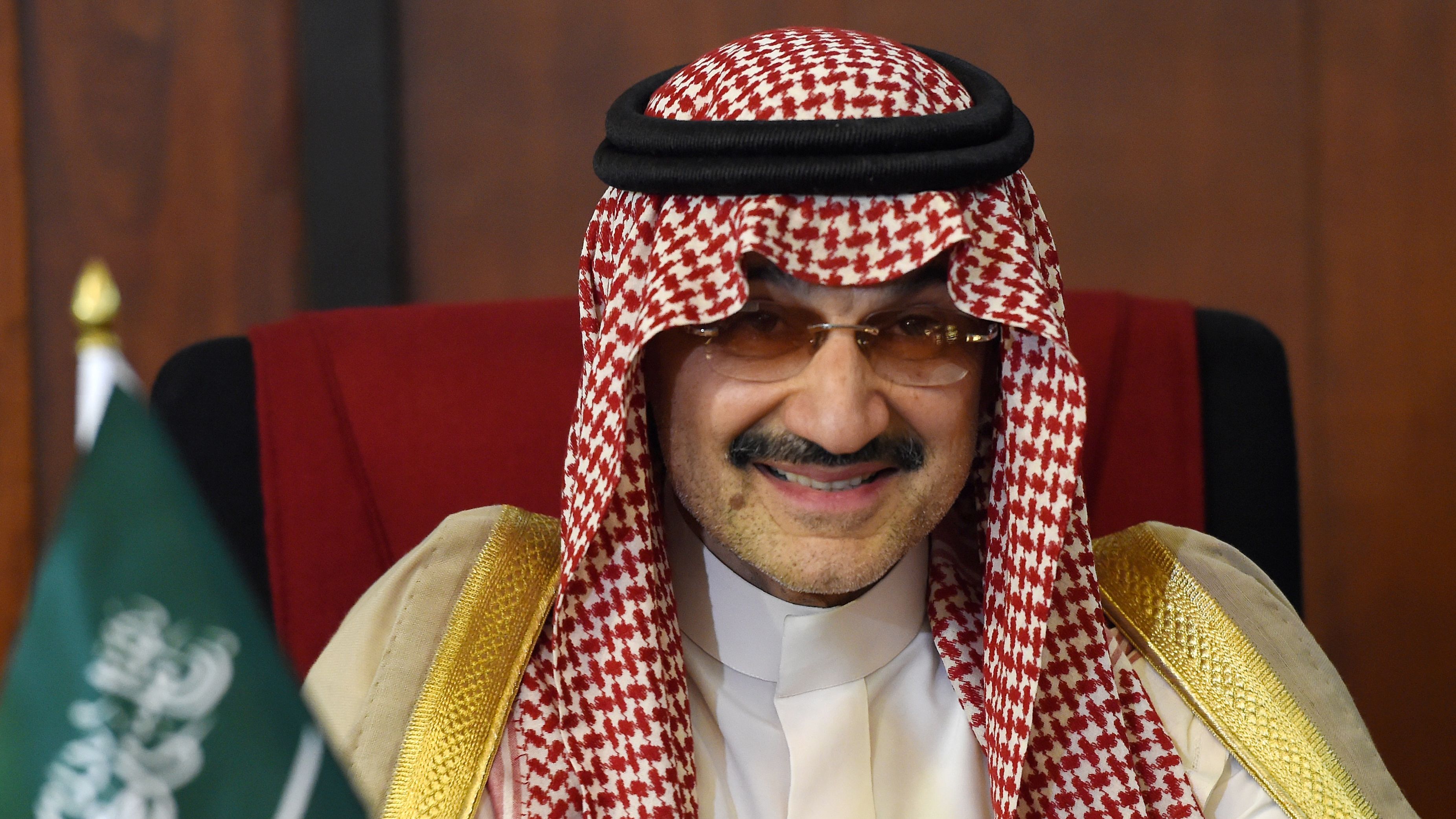 رئيس الهلال يكشف عن تبرعات تاريخية للأمير الوليد بن طلال تصل إلى مليار و950 مليون ريال