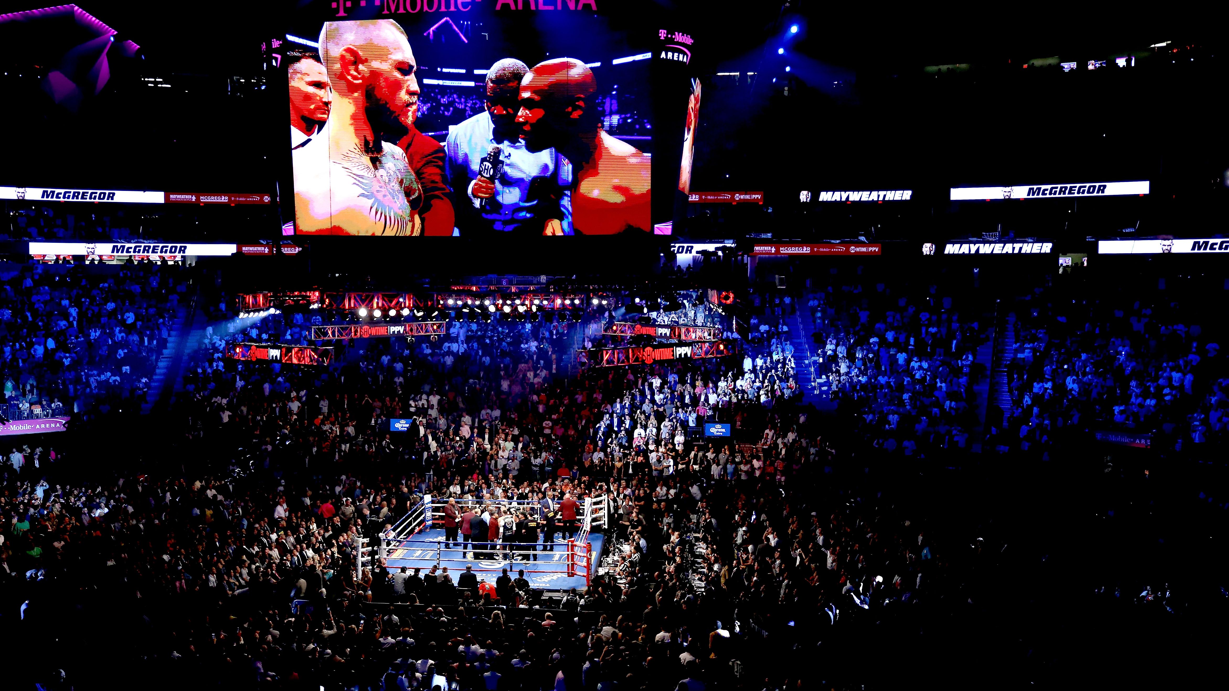 Floyd Mayweather Jr. v Conor McGregor