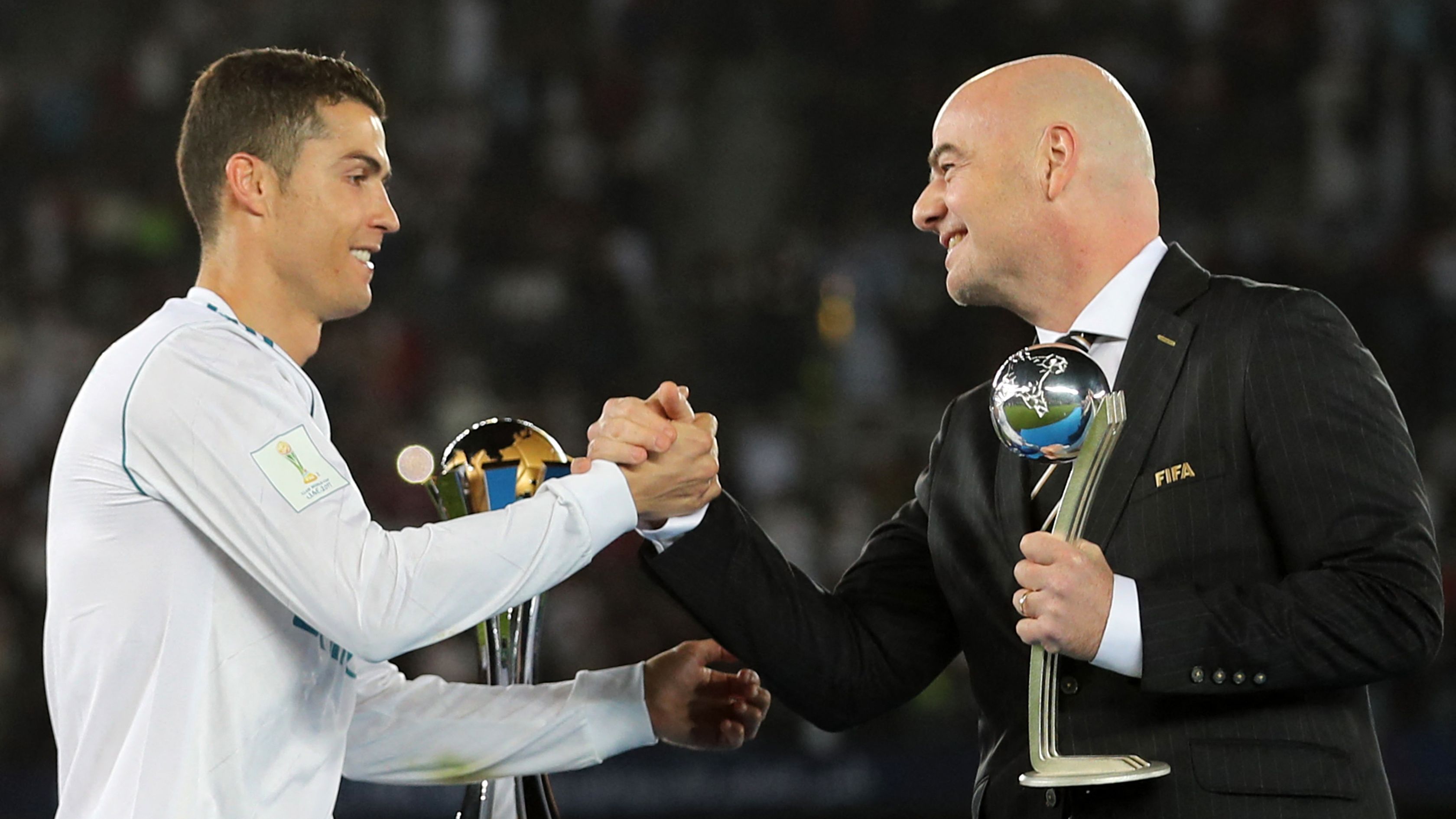TOPSHOT-FBL-CLUB-WORLD CUP-REAL MADRID-GREMIO