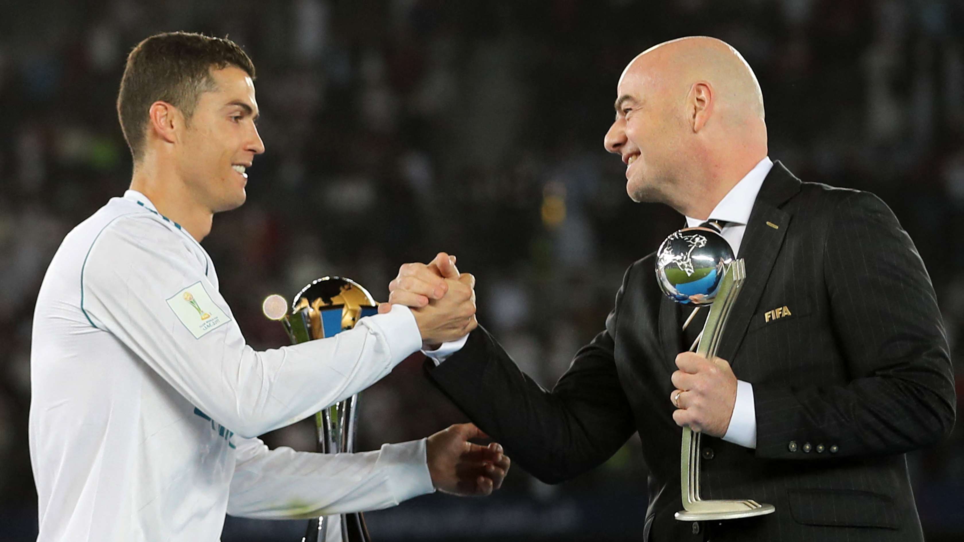 TOPSHOT-FBL-CLUB-WORLD CUP-REAL MADRID-GREMIO