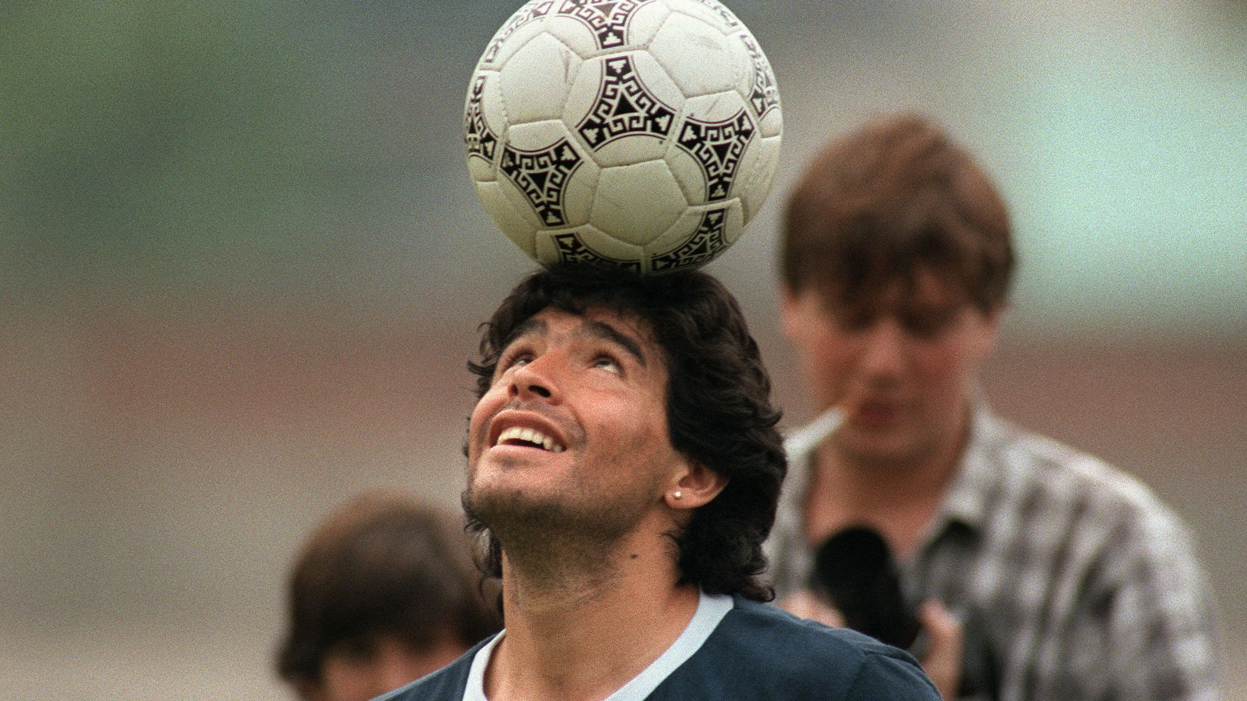BIO-MARADONA-BALL