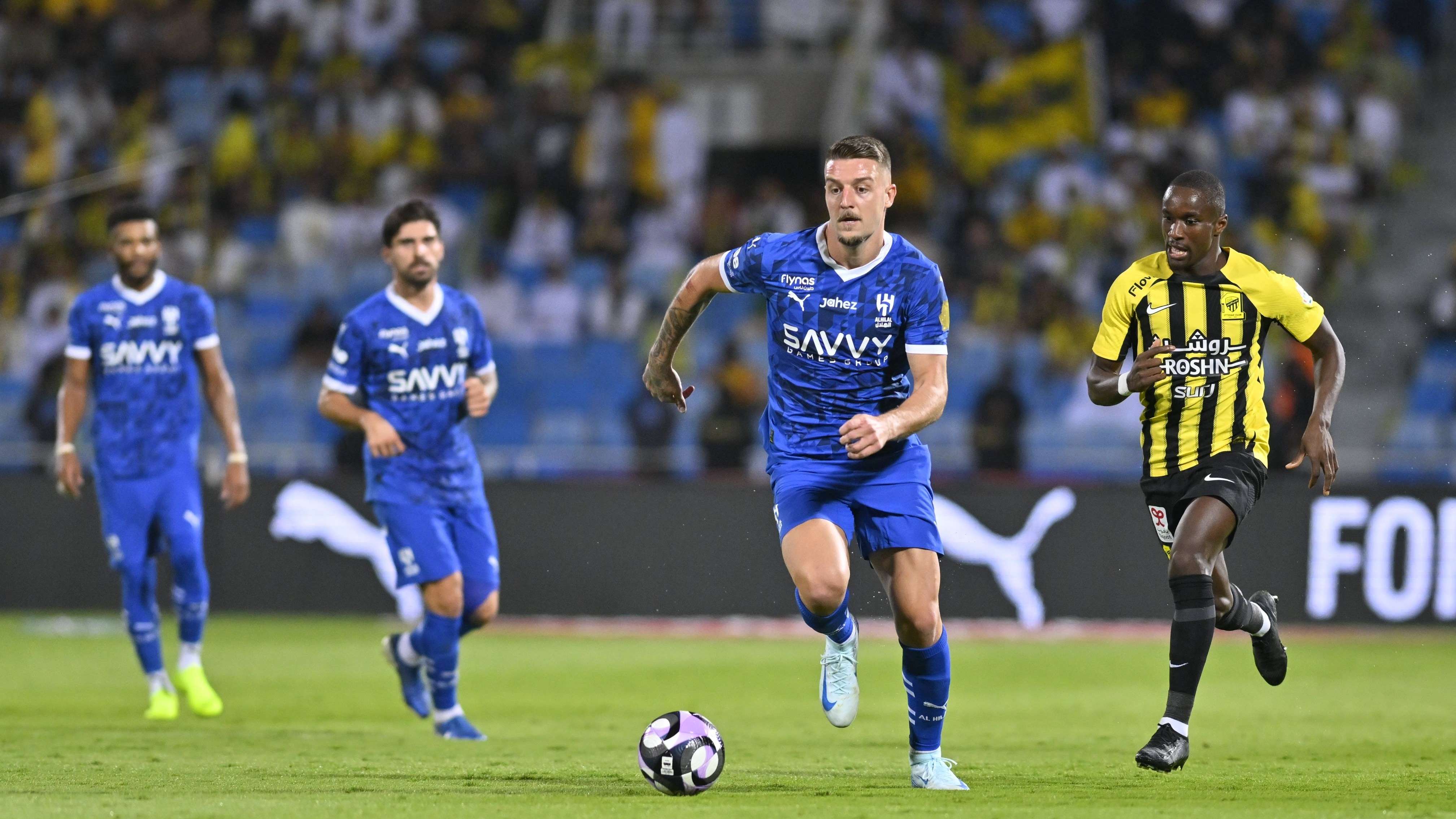 القنوات الناقلةالقنوات الناقلة لمباراة الهلال والاتحاد في دوري روشن السعودي 2026-2027كل ما تريد معرفته عن القنوات الناقلة لمباراة الهلال والاتحاد في دوري روشن السعودي 2026-2027.. وكيف تشاهدها عبر الإنترنت؟ 10:089 أكتوبر 2026