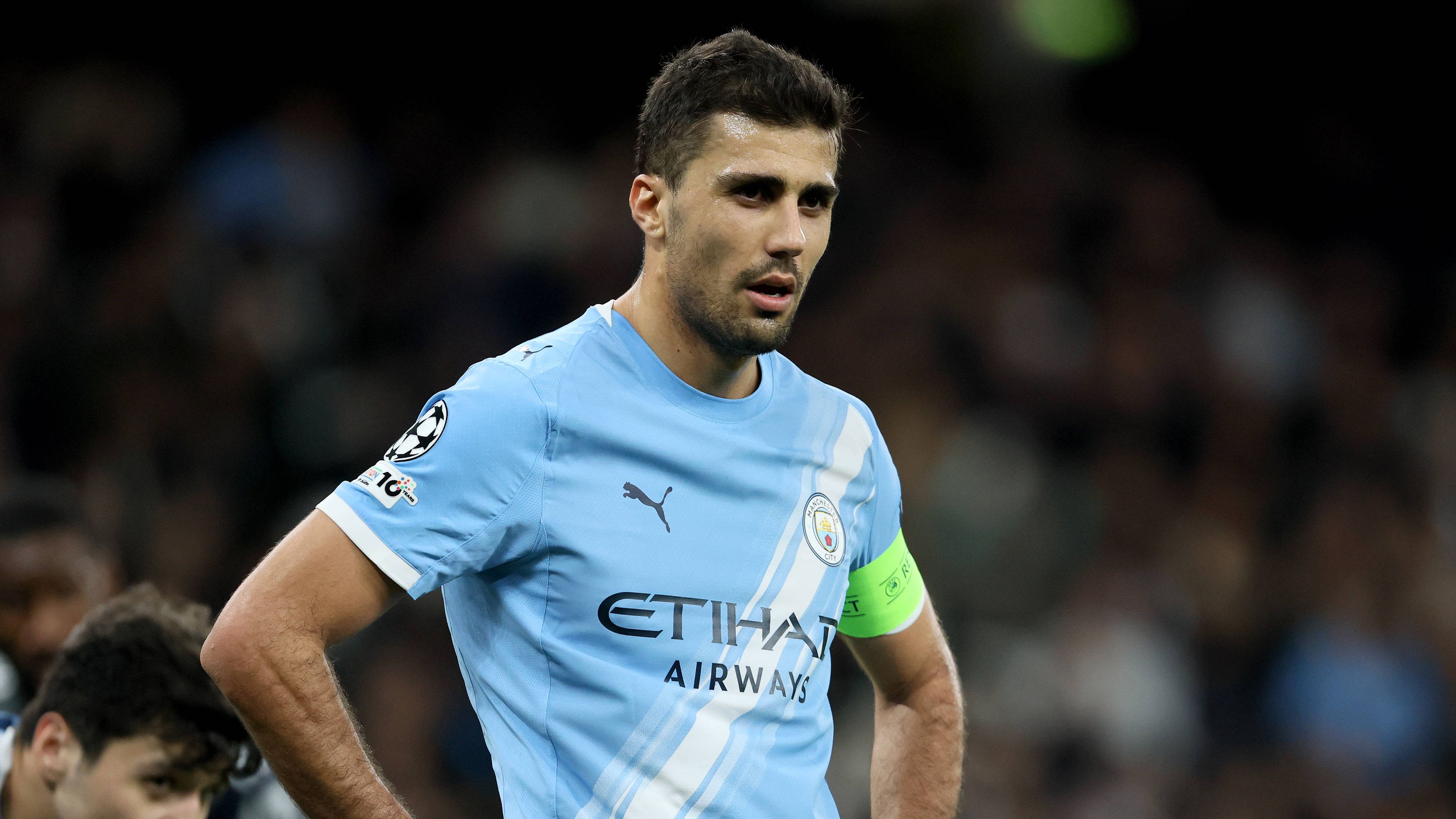 50 مليون يورو لا تكفي.. مانشستر سيتي يصدم برشلونة بسعر رودري