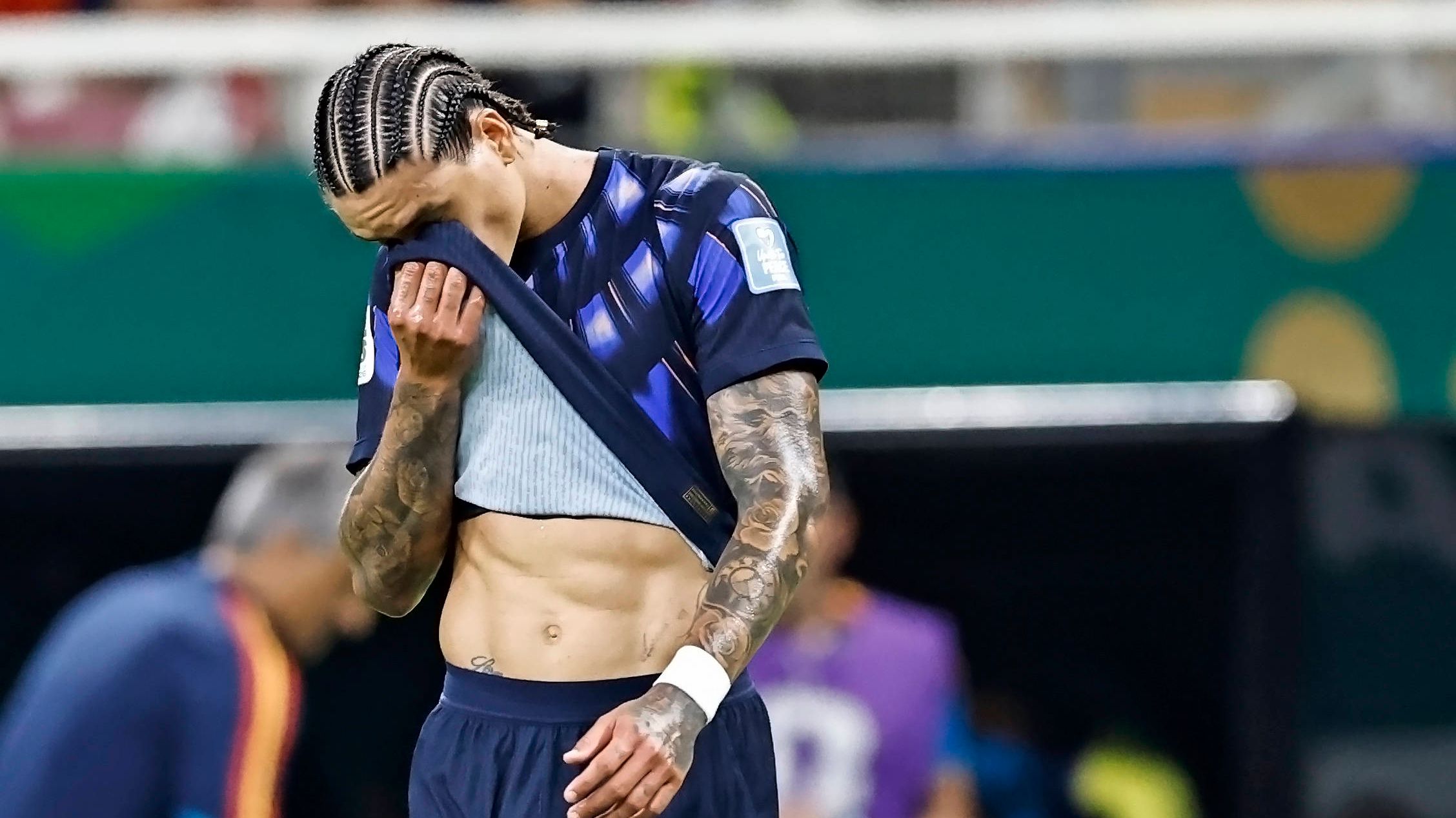 لماذا تأخرت صفقة نونيز؟ شرط إلزامي من الهلال ومستحقات تُربك حسابات طرابزون