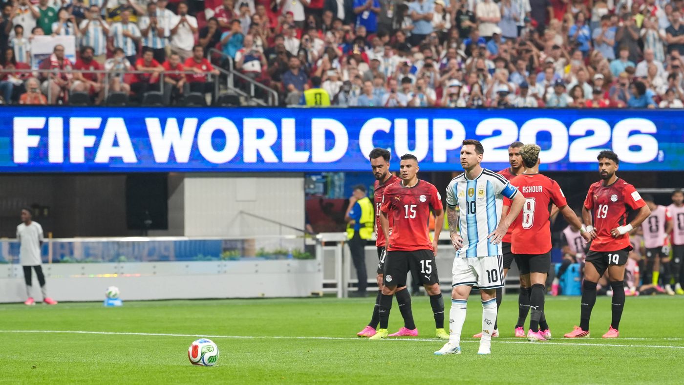 خطوة واحدة تفصل نجم منتخب مصر عن خطوة أوروبية جديدة