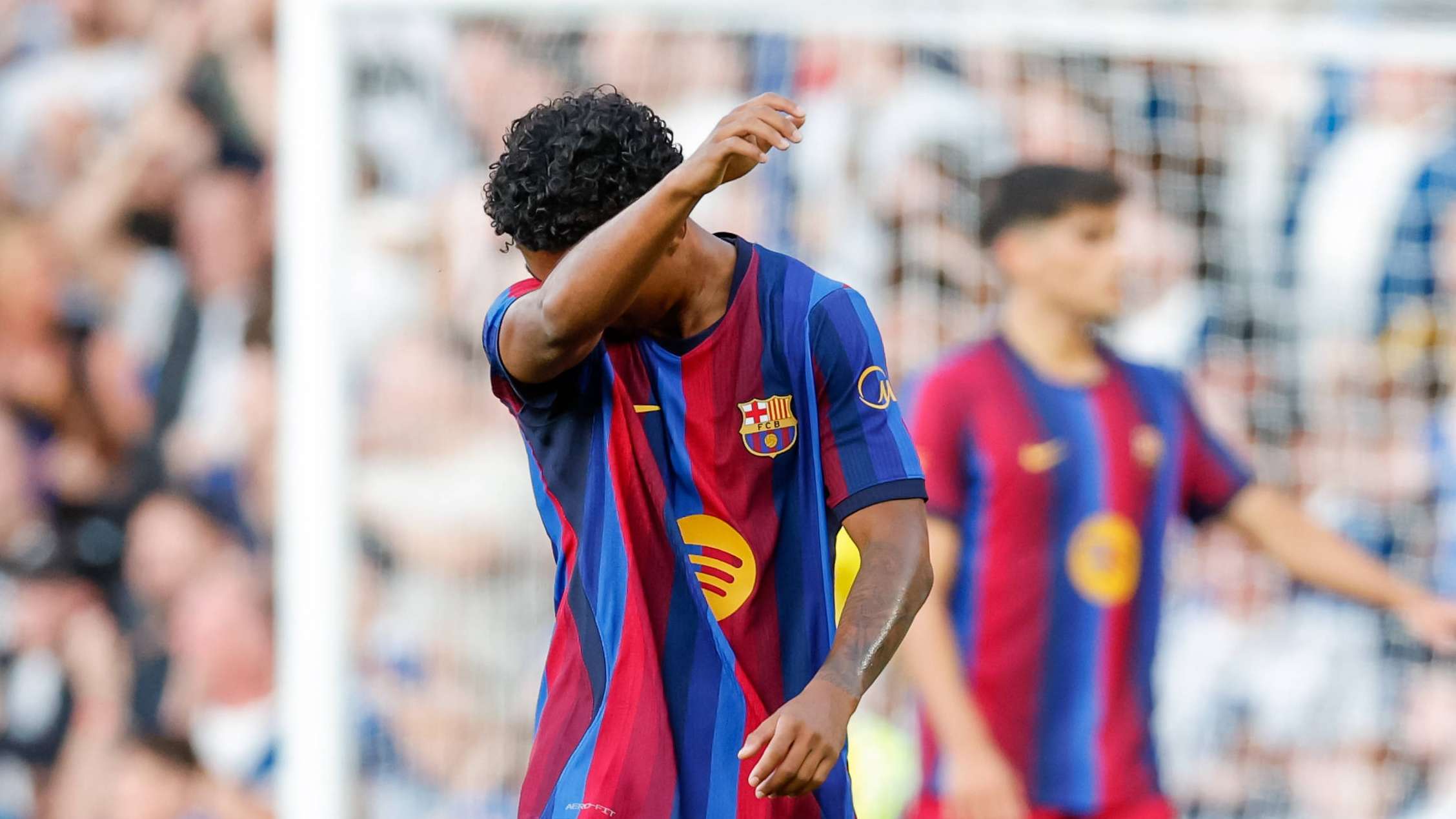 S. Kluivertغياب 8 أسابيع.. انتكاسة قوية تضرب لاعب برشلونة10:5025 أكتوبر 2026