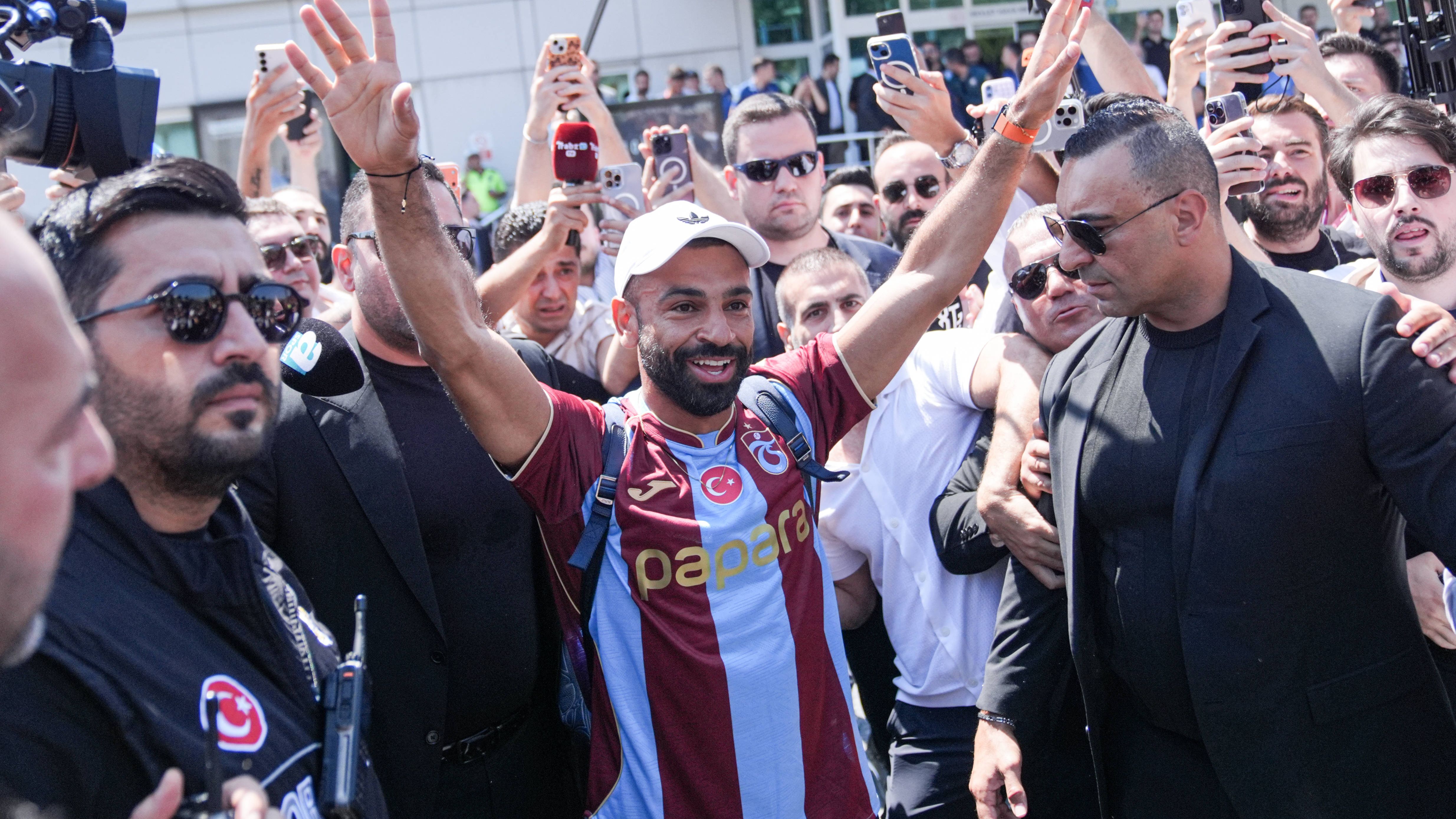 بيان رسمي.. beIN SPORTS تحسم موقفها من مباريات محمد صلاح