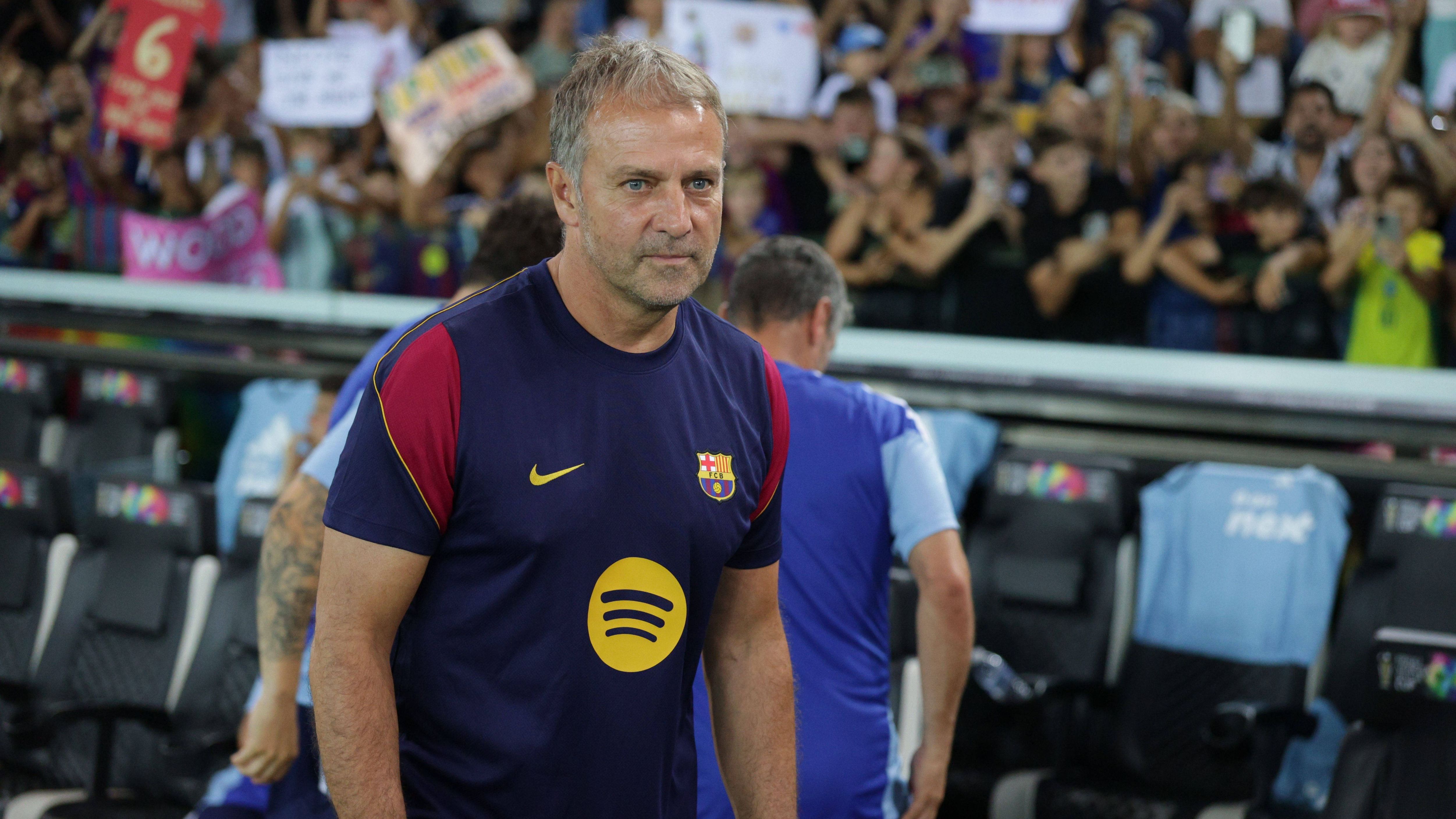 فليك: هذا اللاعب سعيد بترك برشلونة