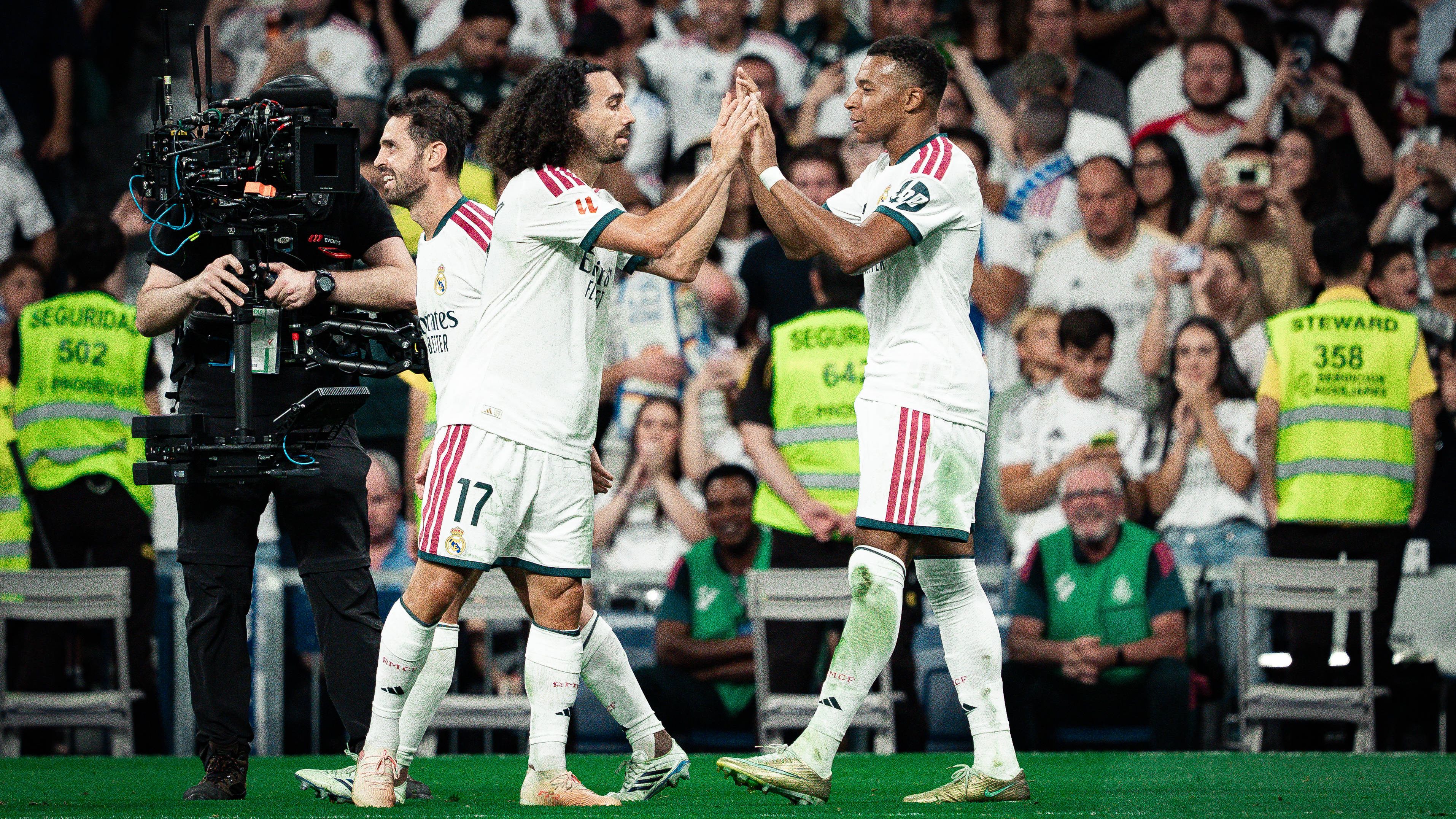 ما القنوات الناقلة لمباراة ريال مدريد ومالاجا في الدوري الإسباني 2026-2027؟ وكيف تشاهدها عبر الإنترنت؟