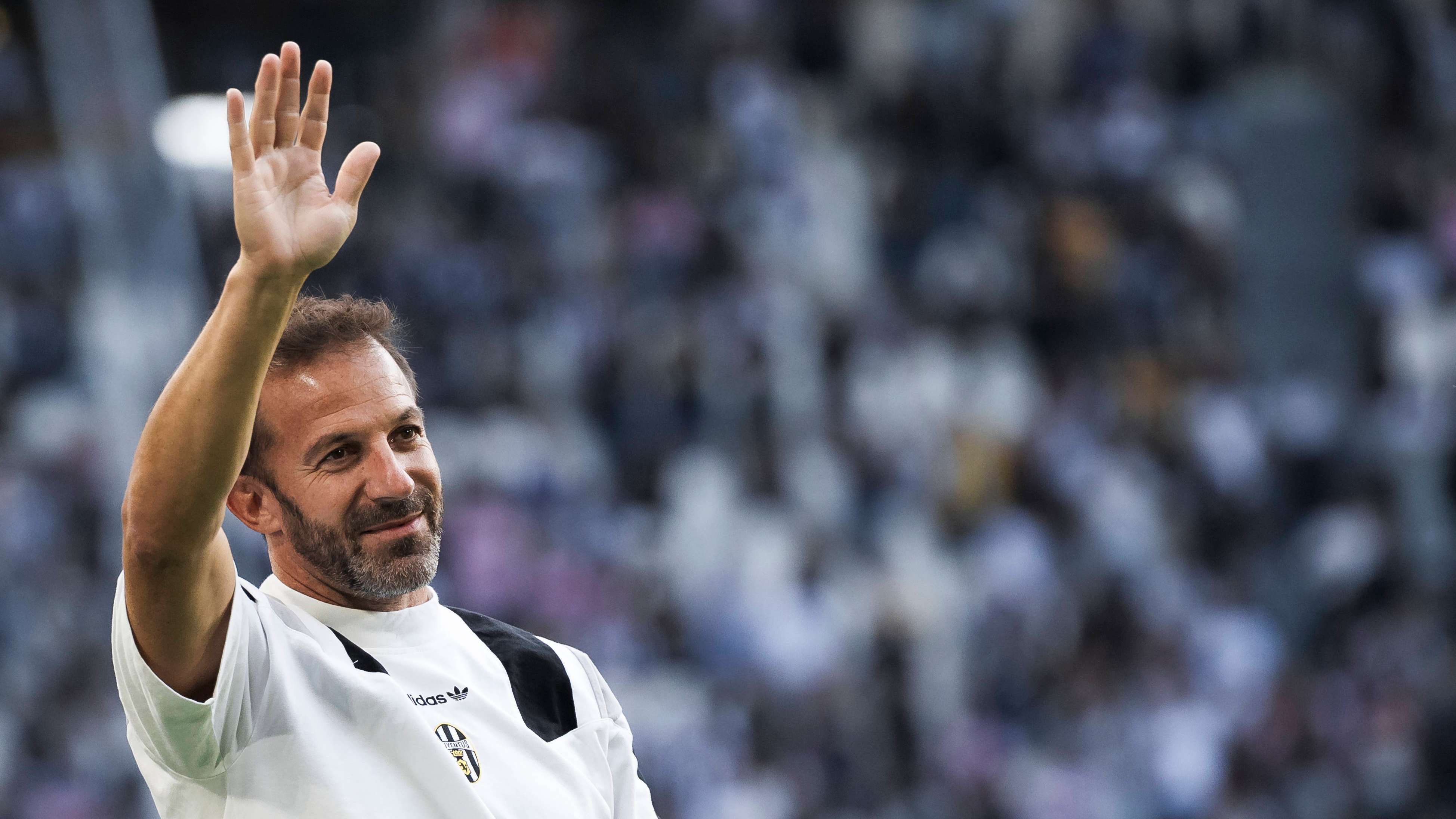 روما ضد ريال مدريدديل بييرو يتغنى بلاعبي ريال مدريد.. ويضع يده على سبب خسارة روما"لا يحتاج روما إلى إعادة تقييم شاملة"05:4115 أكتوبر 2026