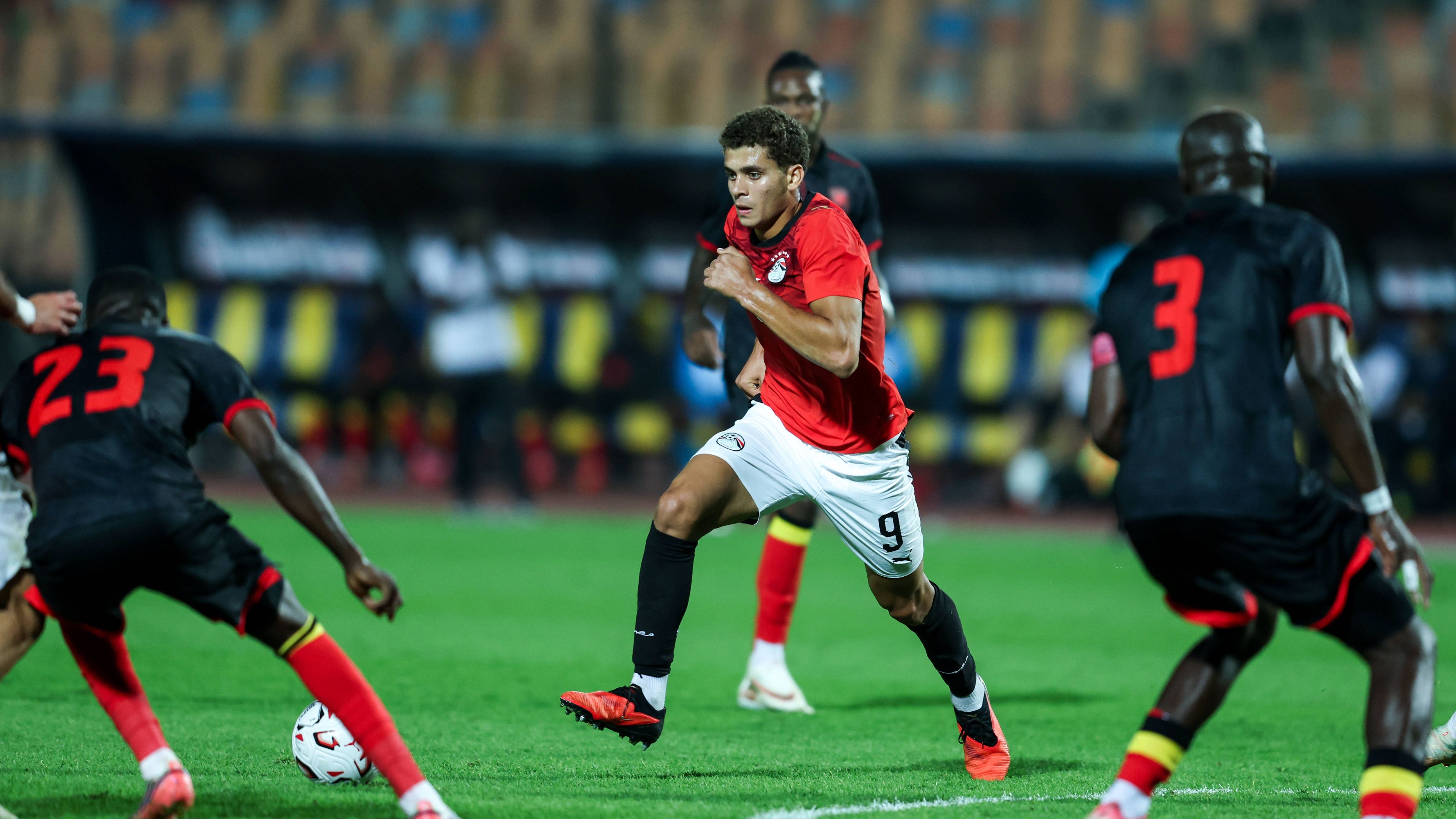 بالفيديو.. بعد 97 دقيقة.. حمزة عبد الكريم يفتتح عدّاد أهدافه الدولية مع مصر