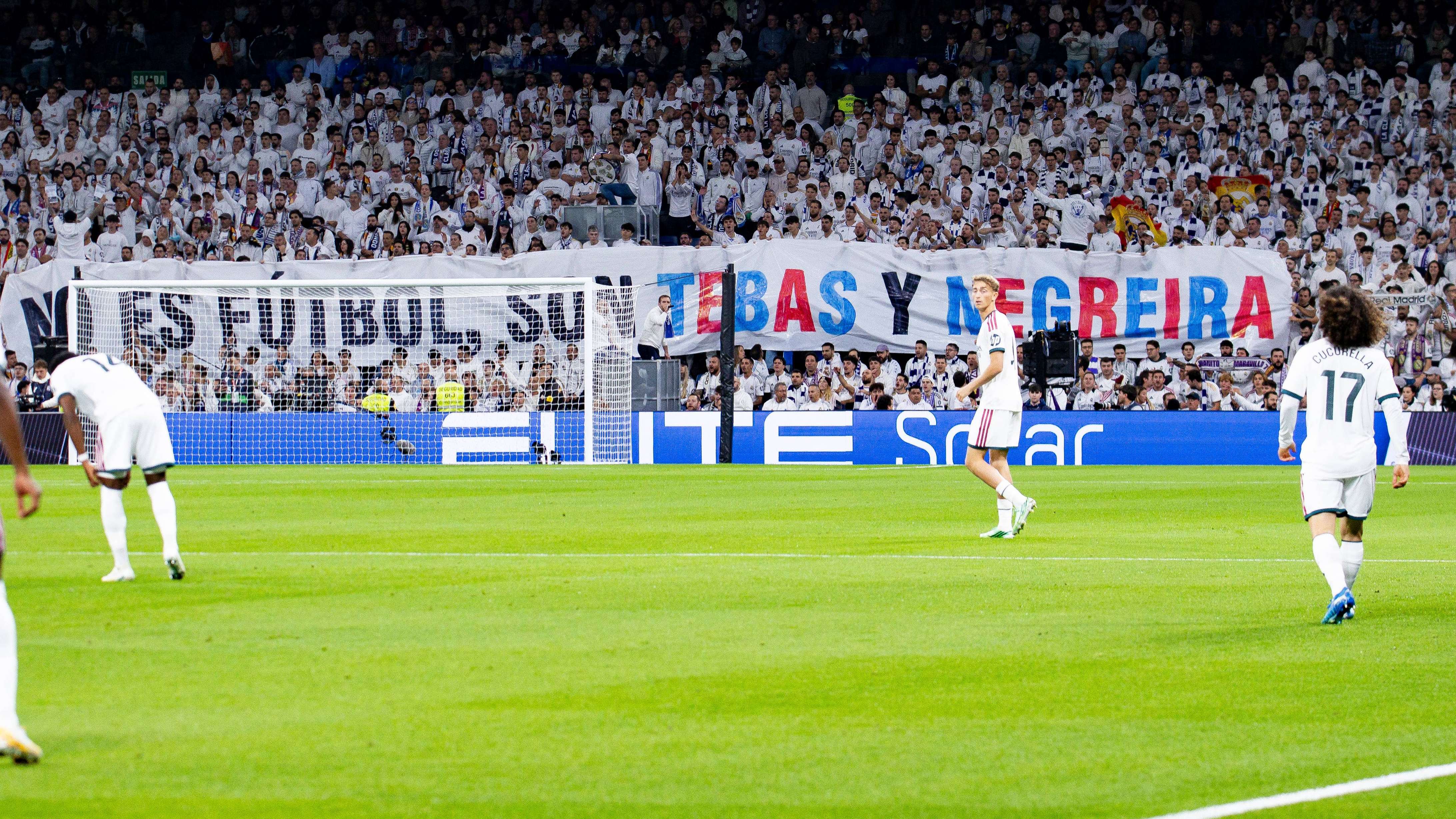 ريال مدريد ضد إشبيليةالبرنابيو ينفجر غضبًا: تيباس ارحل.. ولابورتا يواصل الدفعمشجعو ريال مدريد: هذه ليست كرة قدم.. بل تيباس ونيجريرا15:4918 أكتوبر 2026