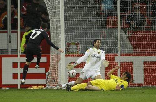 2011-03-102011-03-10t193848z_01_lev12_rtridsp_3_soccer-europa_reuters