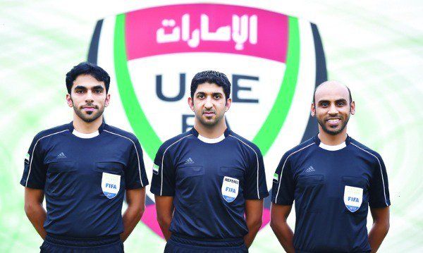 طاقم التحكيم الإماراتي
