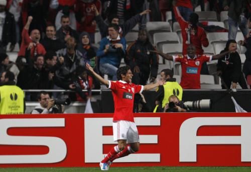 2011-03-102011-03-10t220603z_01_rfm10_rtridsp_3_soccer-europa_reuters