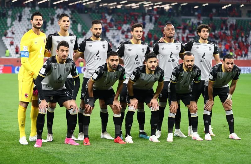 لاعبو الأهلي