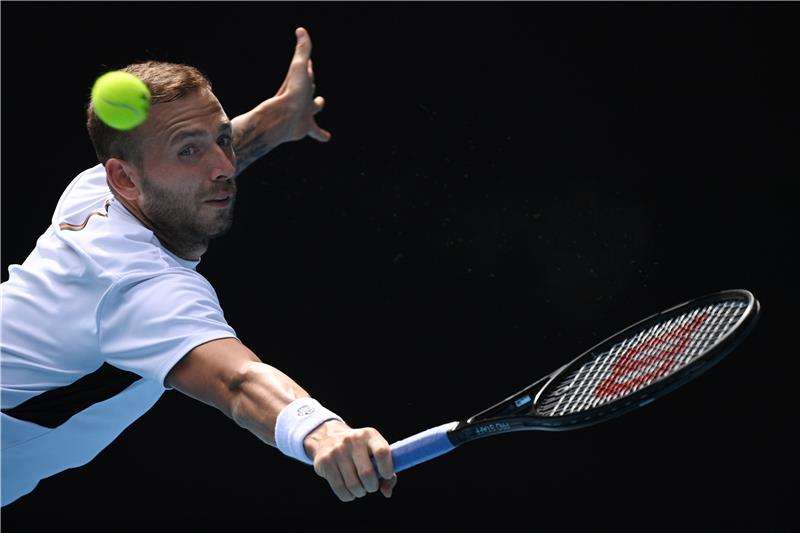 البريطاني دان إيفانز 