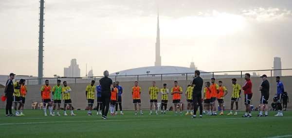 معسكر المنتخب الإماراتي