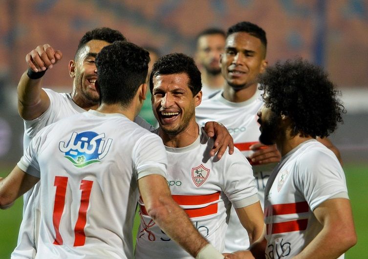 الجزيري مع لاعبي الزمالك