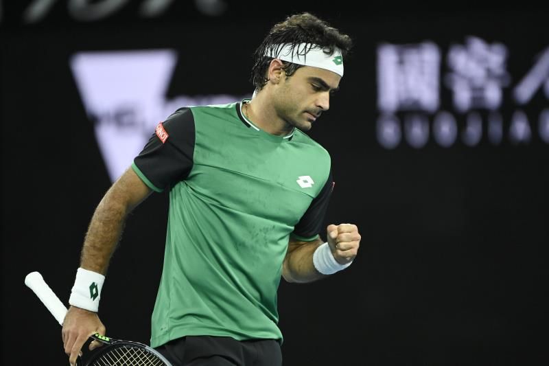 2021-02-08t100142z_830967136_up1eh280ruu5n_rtrmadp_3_tennis-ausopen_reuters