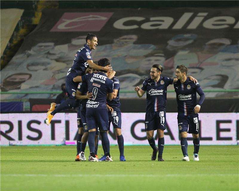 لاعبو تشيفاس