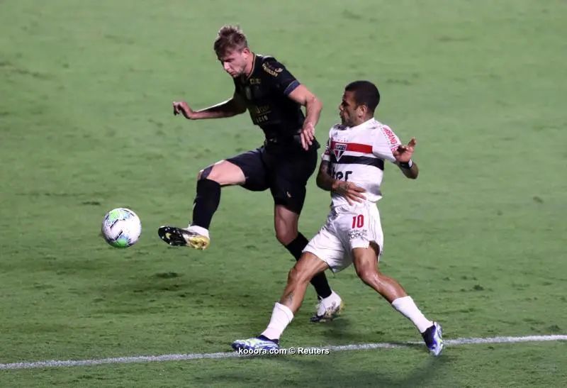 ?i=reuters%2f2021-02-11%2f2021-02-11t003709z_1865454787_up1eh2b01pxsc_rtrmadp_3_soccer-brazil-sao-cea-report_reuters