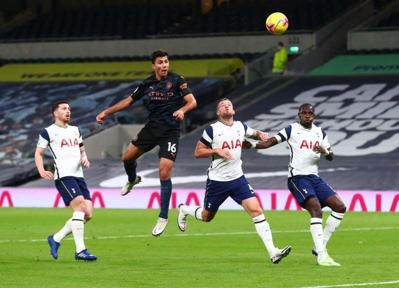 مانشستر سيتي وتوتنهام 