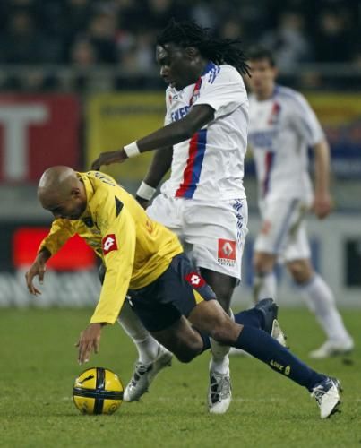 2011-03-122011-03-12t184542z_01_vak07_rtridsp_3_soccer-france_reuters